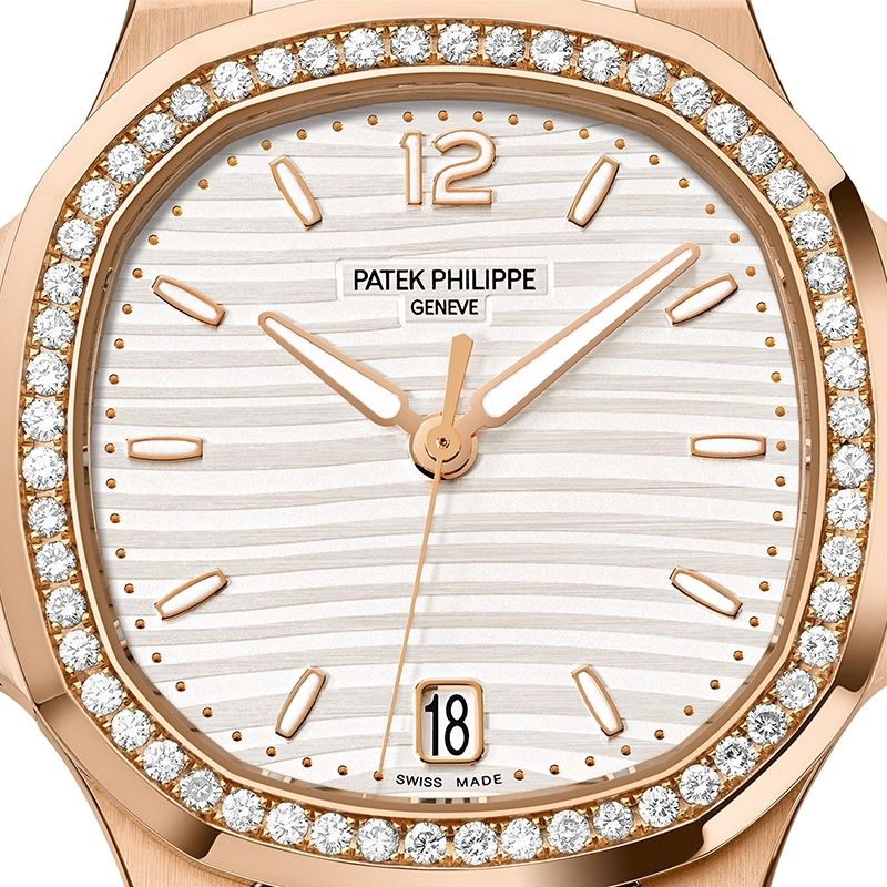 PATEK PHILIPPE Nautilus 35,2  MM 7118/1200R-001