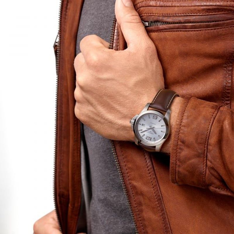 LONGINES Conquest 43 MM L3.760.4.76.5