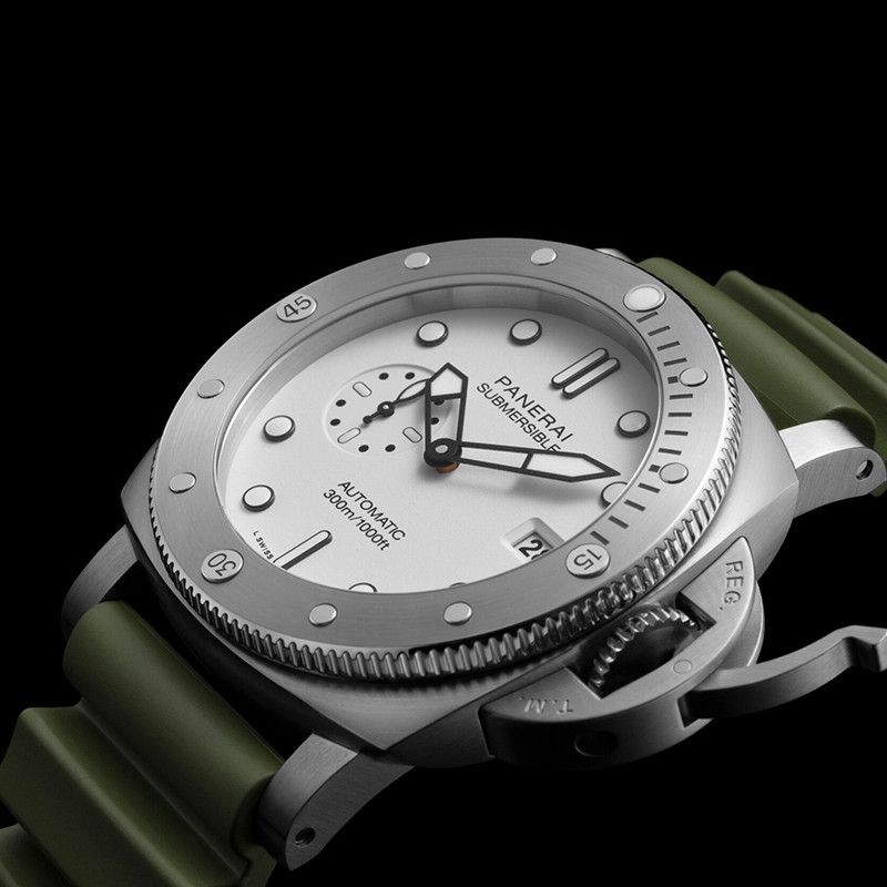PANERAI Submersible Quarantaquattro Bianco 44 MM PAM01226