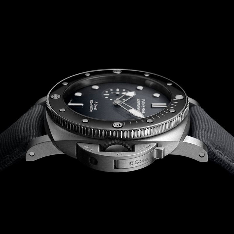 PANERAI Submersible Quarantaquattro Grigio Roccia 44 MM PAM01288