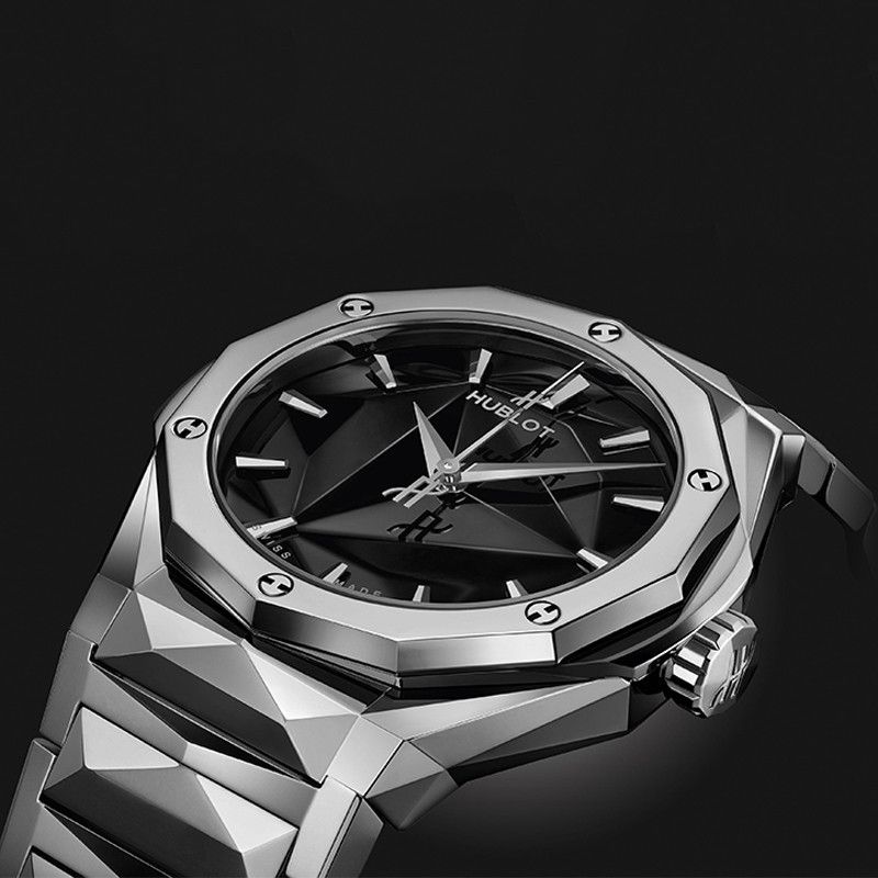 HUBLOT Classic Fusion Orlinski Bracelet Titanium 40 MM 550.NS.1800.NS.ORL22