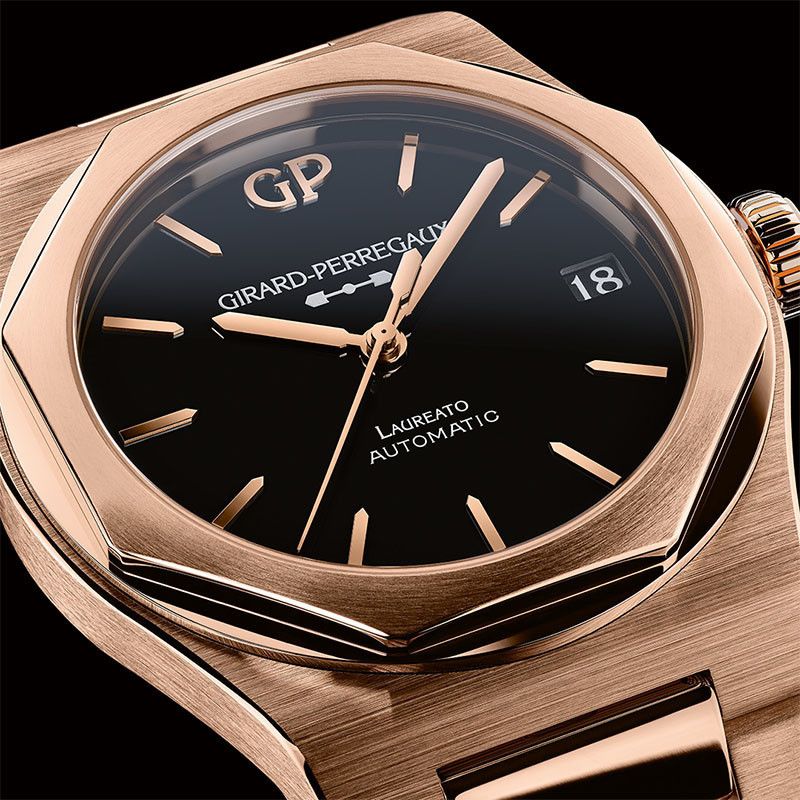 GIRARD PERREGAUX Laureato 42 MM 81010-52-3118-1CM