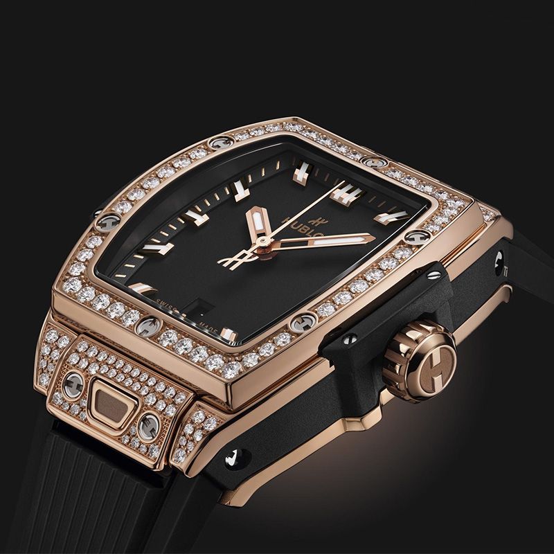 HUBLOT Spirit Of Big Bang King Gold Pavé 32 MM 682.OX.1180.RX.1604