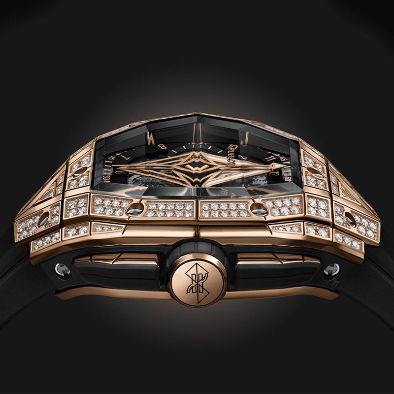 HUBLOT Spirit Of Big Bang Sang Bleu King Gold Pavé 42 MM 648.OX.0108.RX.1604.MXM23