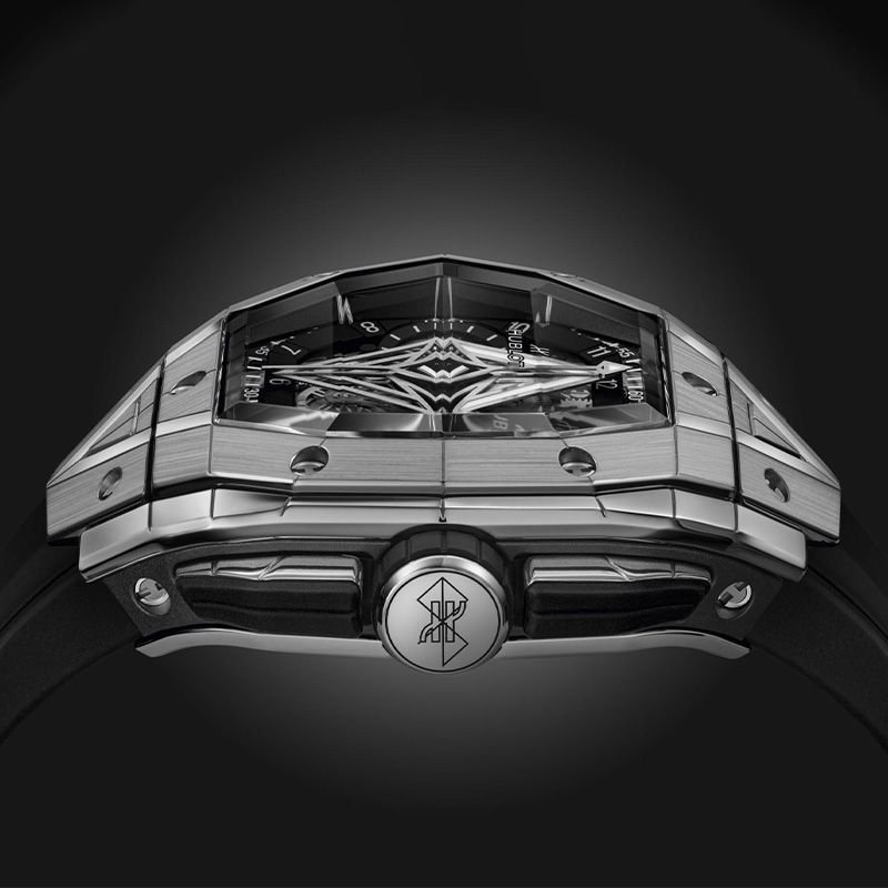 HUBLOT Spirit Of Big Bang Sang Bleu Titanium 42 MM 648.NX.0107.RX.MXM23