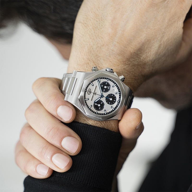 GIRARD PERREGAUX Laureato Cronografo 42 MM 81020-11-131-11A