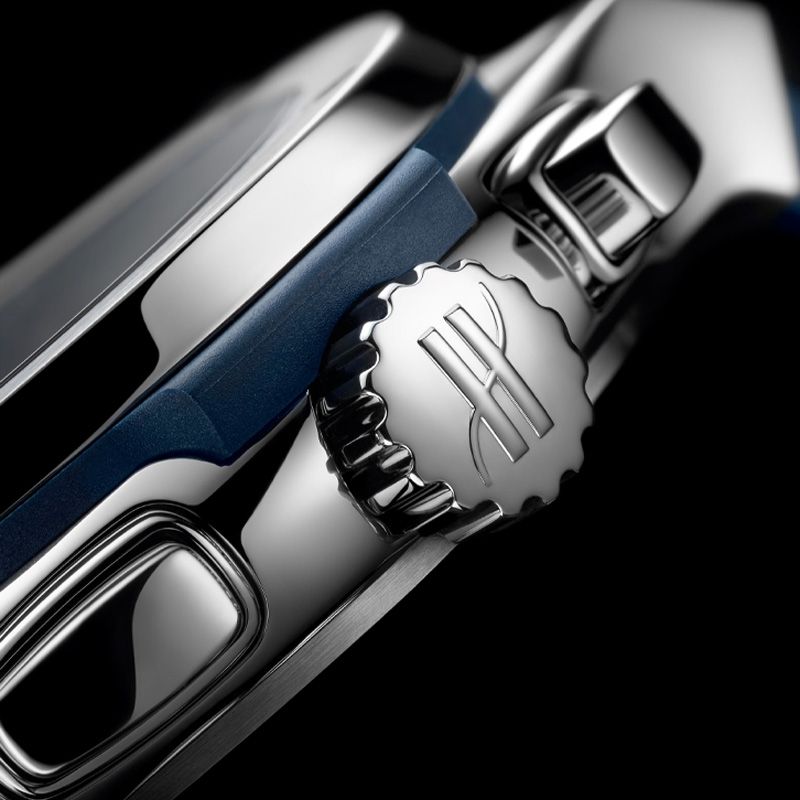 HUBLOT Classic Fusion Chronograph Titanium Blue 42 MM 541.NX.7170.RX