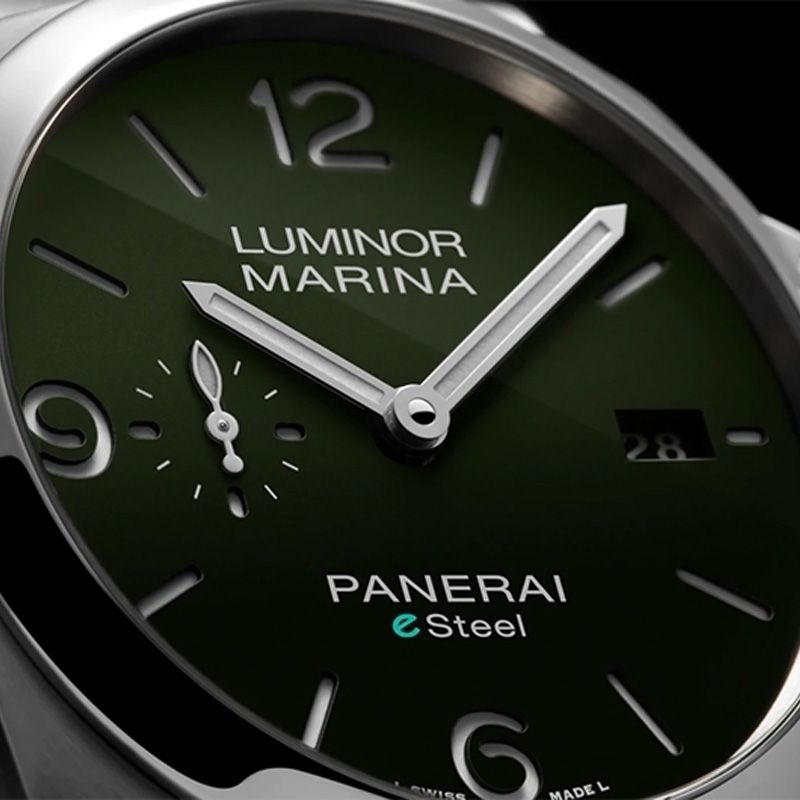 PANERAI Luminor Marina Esteel™ Verde Smeraldo 44 MM PAM01356