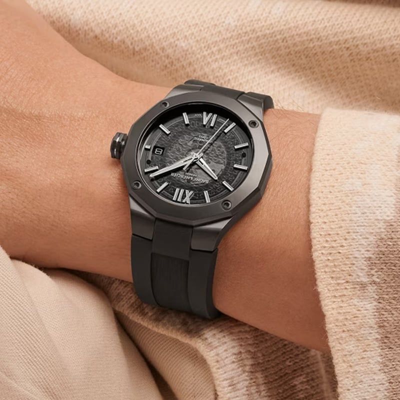 BAUME & MERCIER Riviera 10617 42 MM M0A10617