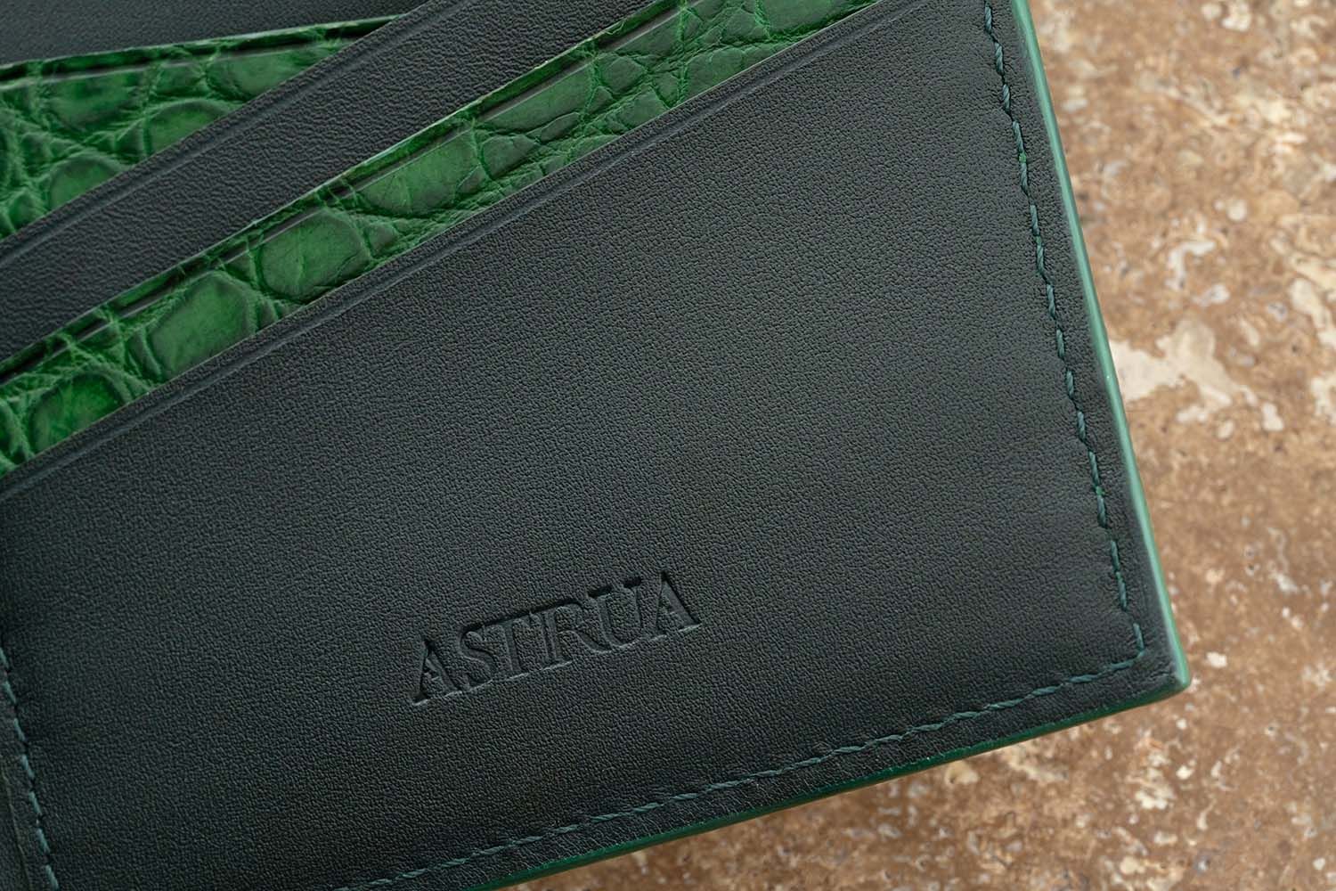 ASTRUA Creazioni Portafoglio Orizzontale Vitello Tamponato Verde Int. Dett. Coccodrillo  PO1VT05-P182
