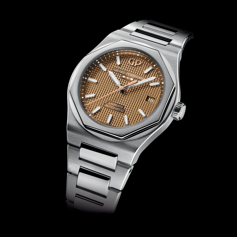 GIRARD PERREGAUX Laureato 38 MM 81005-11-3154-1CM