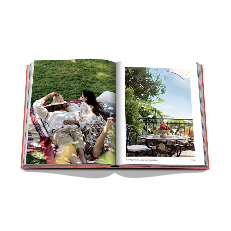 ASSOULINE Libro Villeggiatura: Italian Summer Vacation 24.8 x 3.5 x H 33 CM 9781649801227