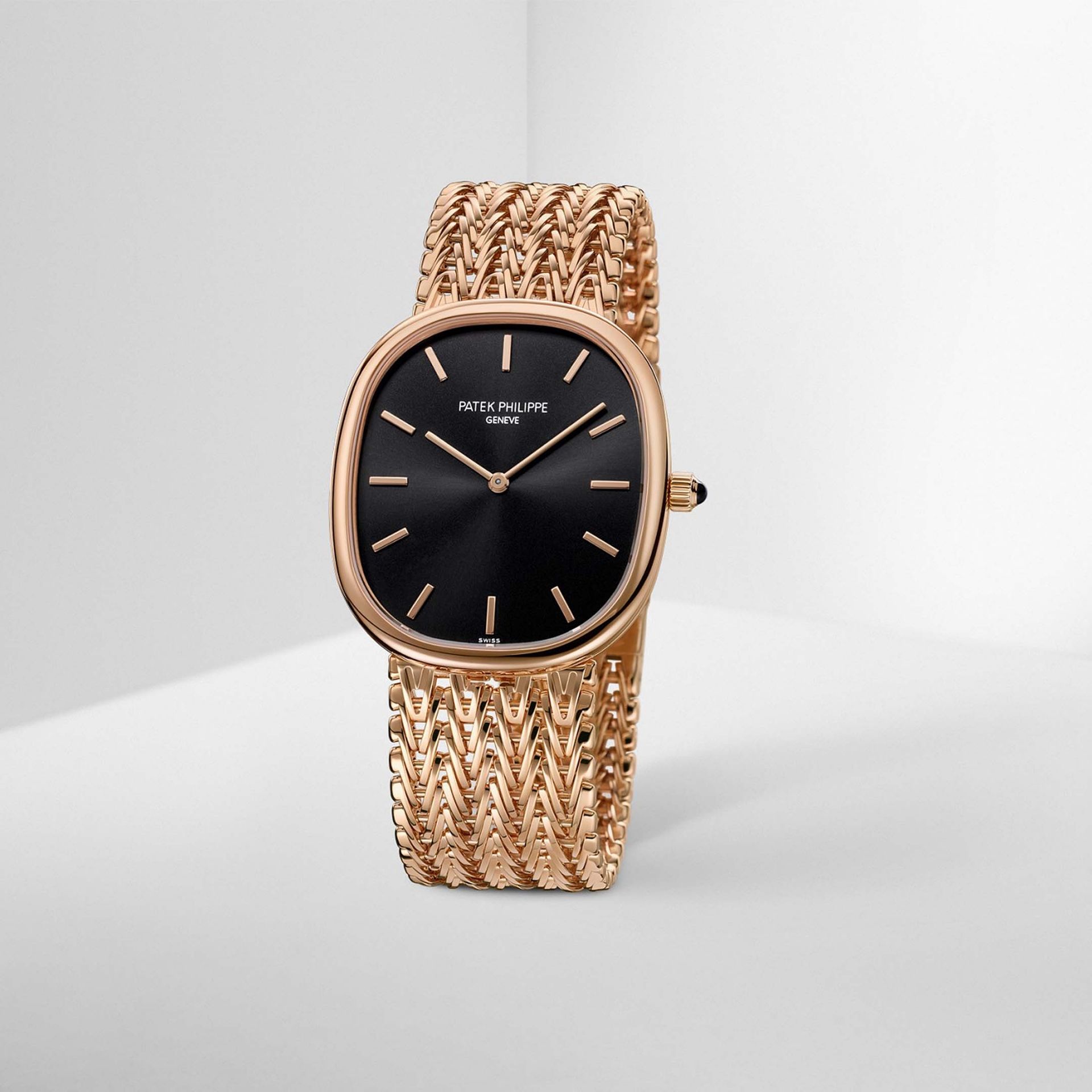 PATEK PHILIPPE Ellisse D'Oro 34,5 X 39,5  MM 5738/1R-001