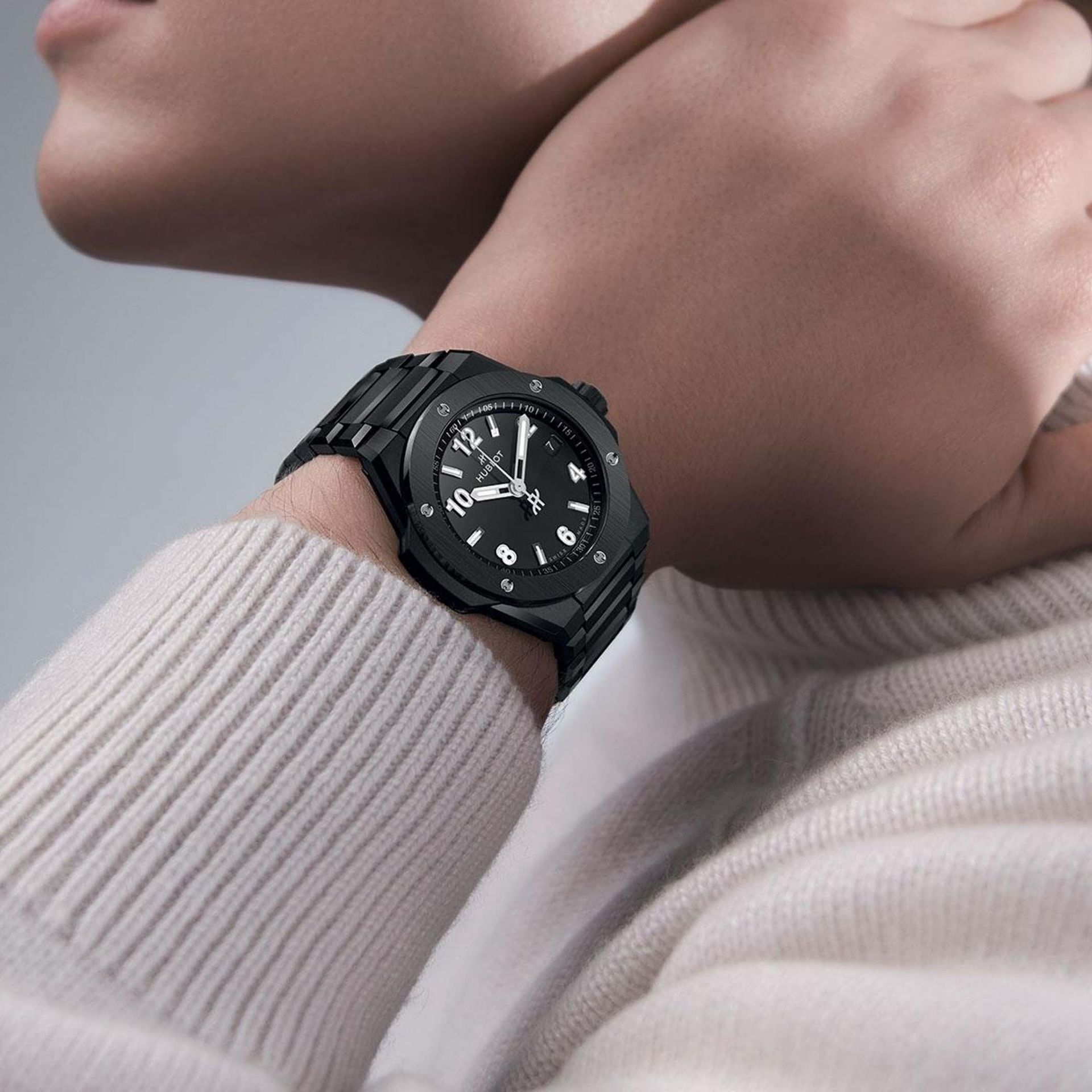 HUBLOT Big Bang Integrated Time Only Black Magic 38 MM 457.CX.1270.CX