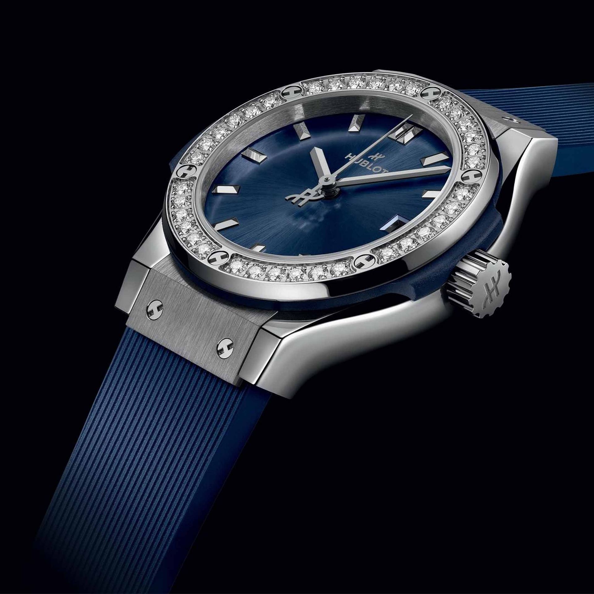 HUBLOT Classic Fusion Titanium Blue Diamonds 29 MM 591.NX.7170.RX.1204
