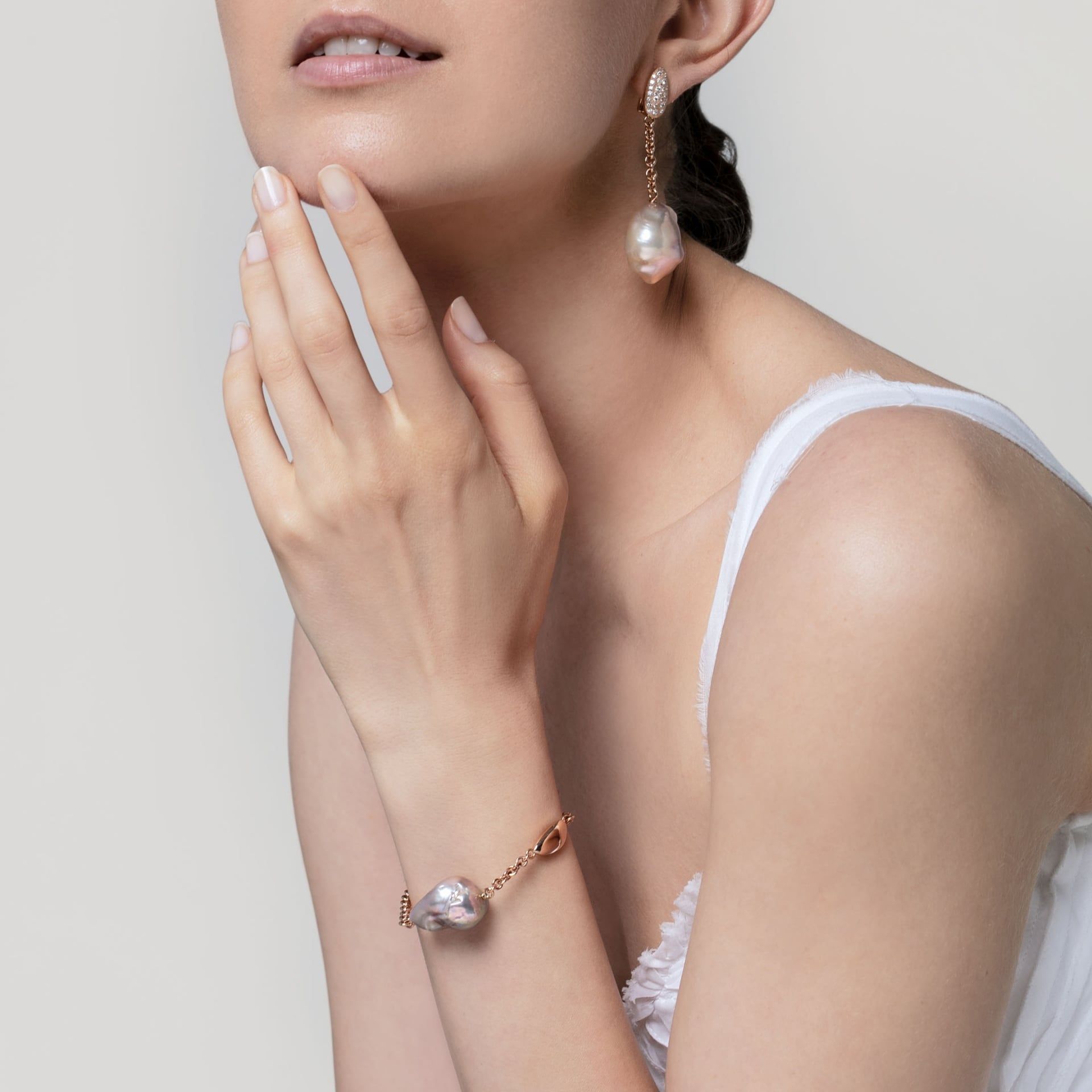 ASTRUA Orecchini Diva, Oro Rosa, Perle, Diamanti  DI25PD-2PBAR