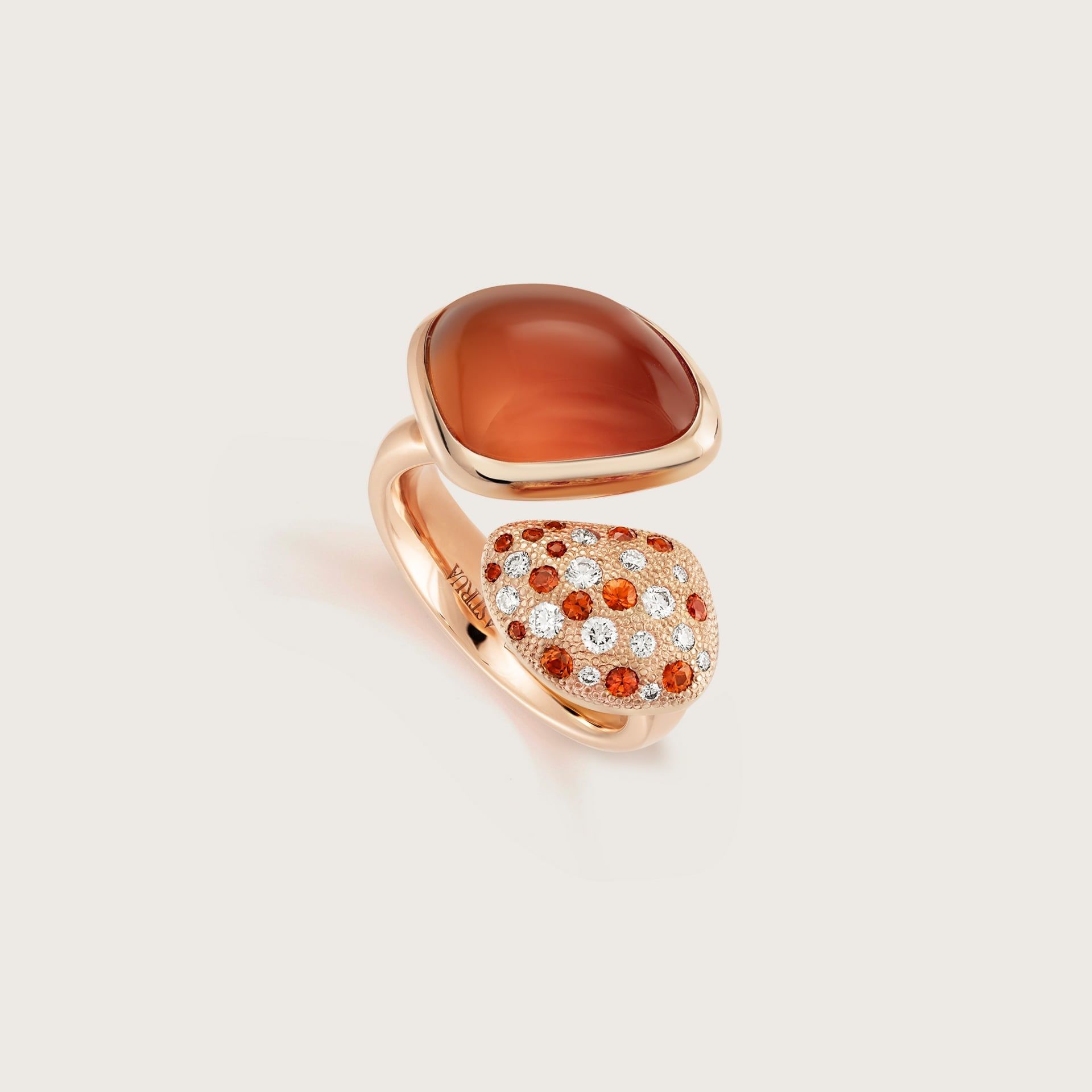 ASTRUA Anello Mykonos, Oro Rosa, Corniola, Diamanti, Zaffiri  MII15PDZ8CCOR.SM