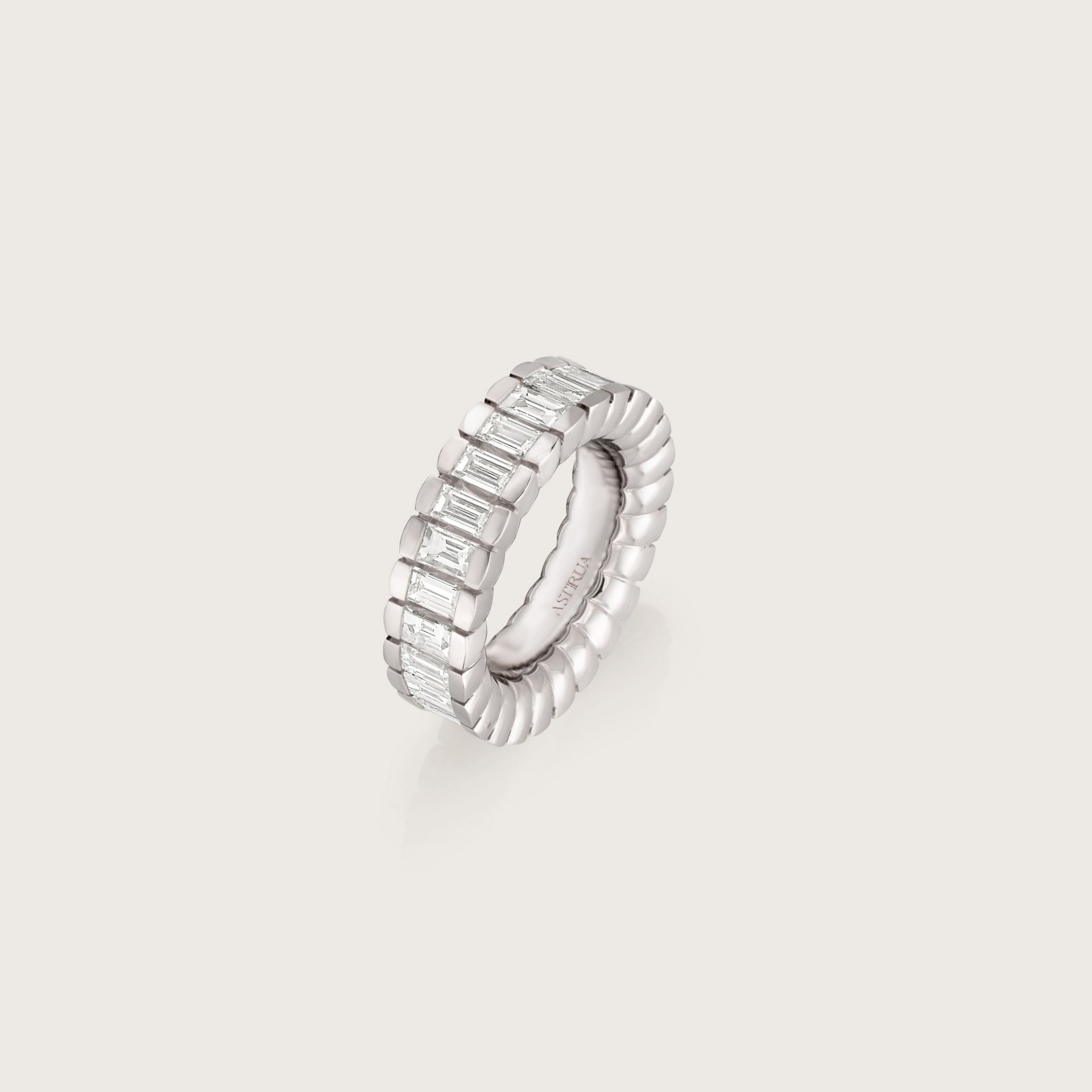 ASTRUA Anello Petali, Platino, Diamanti  PE16DR.3,9