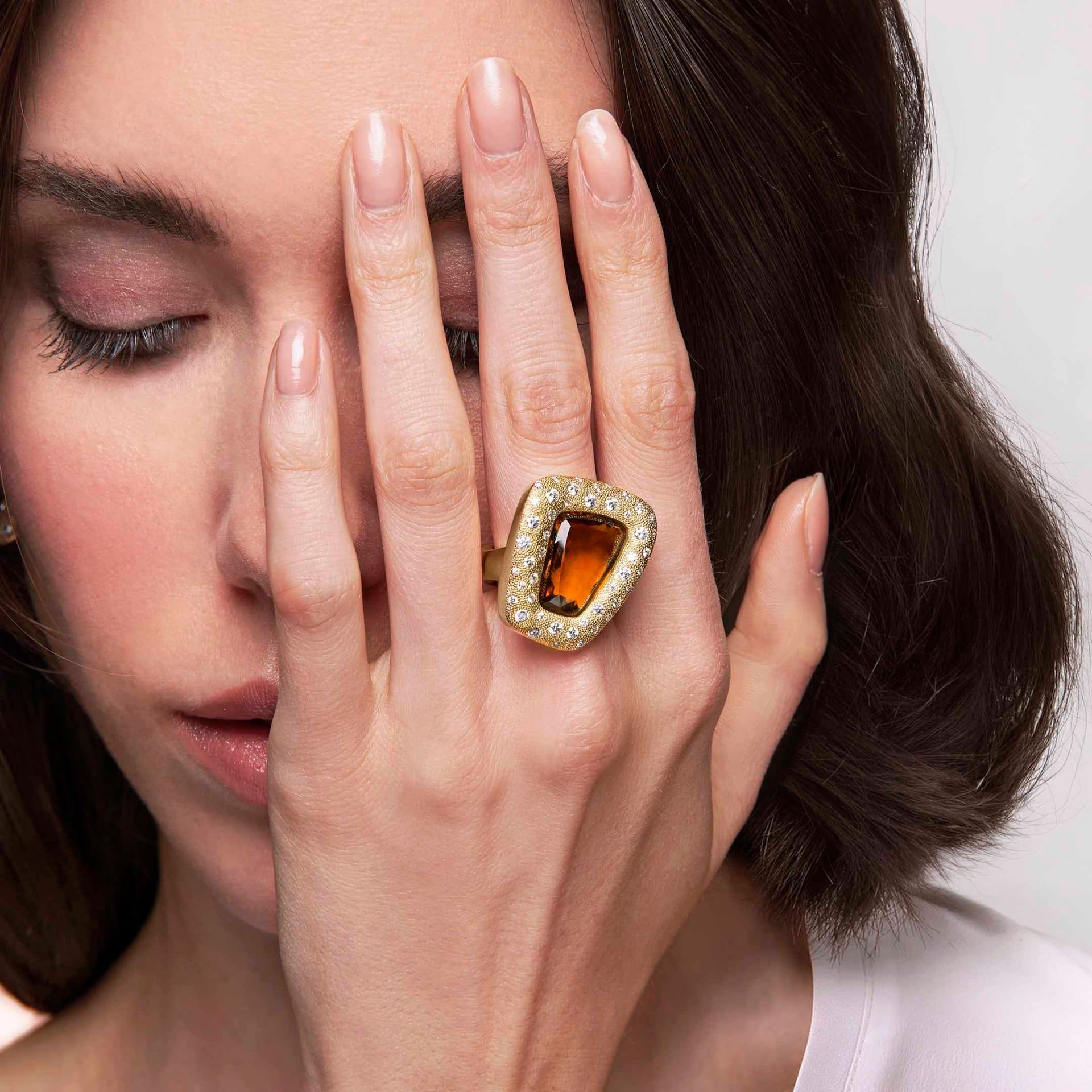 ASTRUA Anello Americana, Oro Giallo, Diamanti, Citrino  AM189KTPDCITM