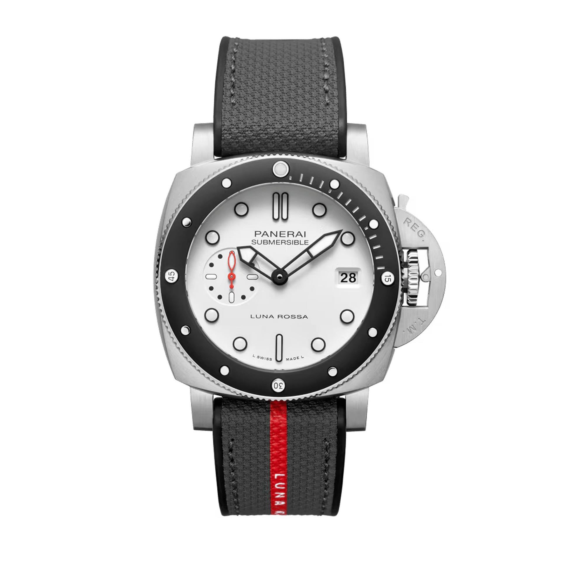 PANERAI Submersible Luna Rossa 42 MM PAM01579