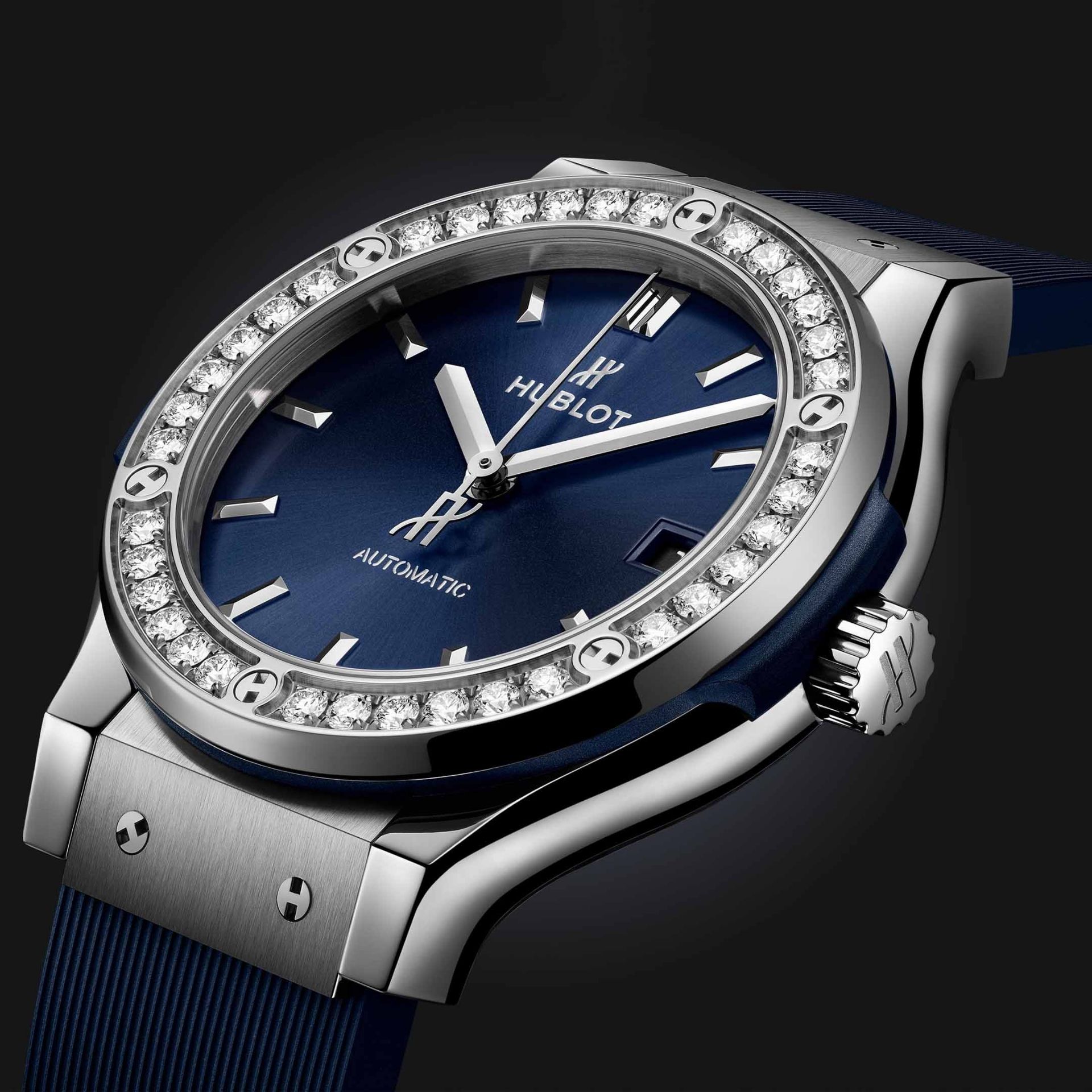 HUBLOT Classic Fusion Titanium Blue Diamonds 38 MM 565.NX.7170.RX.1204