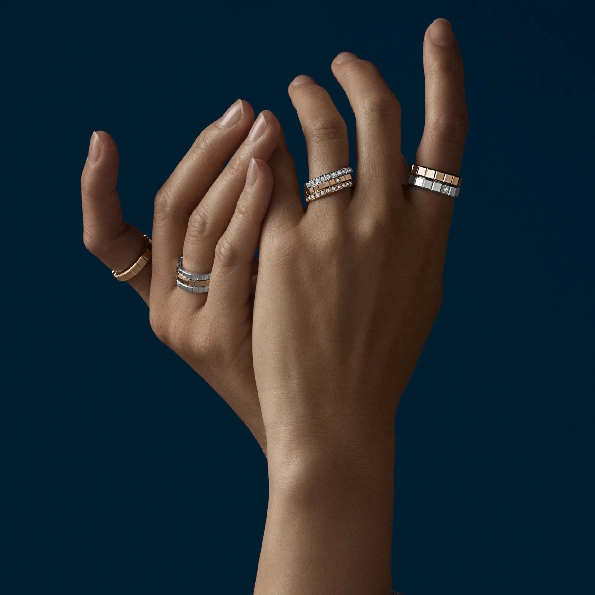 CHOPARD Anello Ice Cube Medium Semi-Pavé  @829834-5039