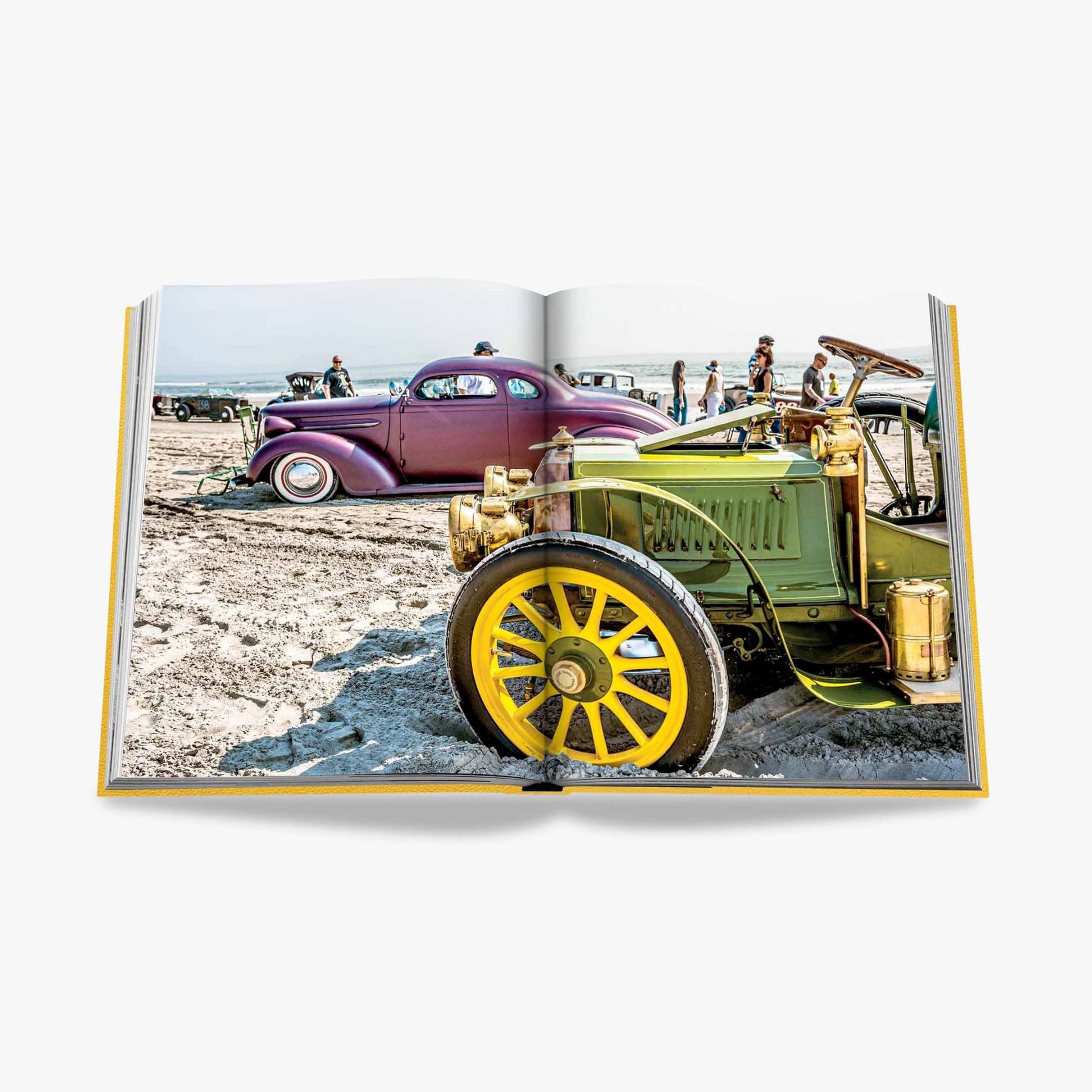 ASSOULINE Libro The Race of Gentlemen 25 x 4 x H 33 CM 9781649800459