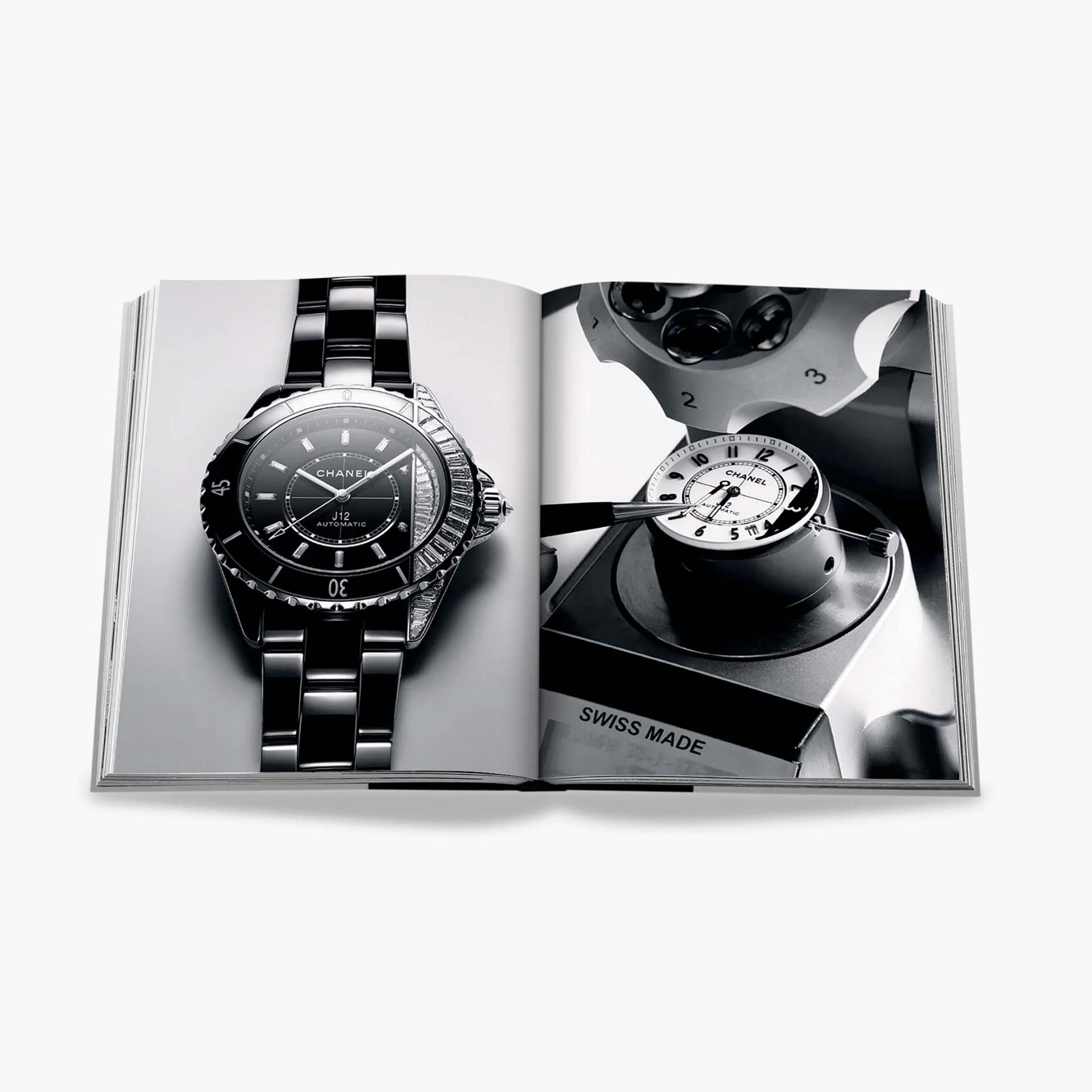 ASSOULINE Libro Chanel 3-Book Slipcase (New Edition) 16 x 5 x H 22 CM 9781614289739