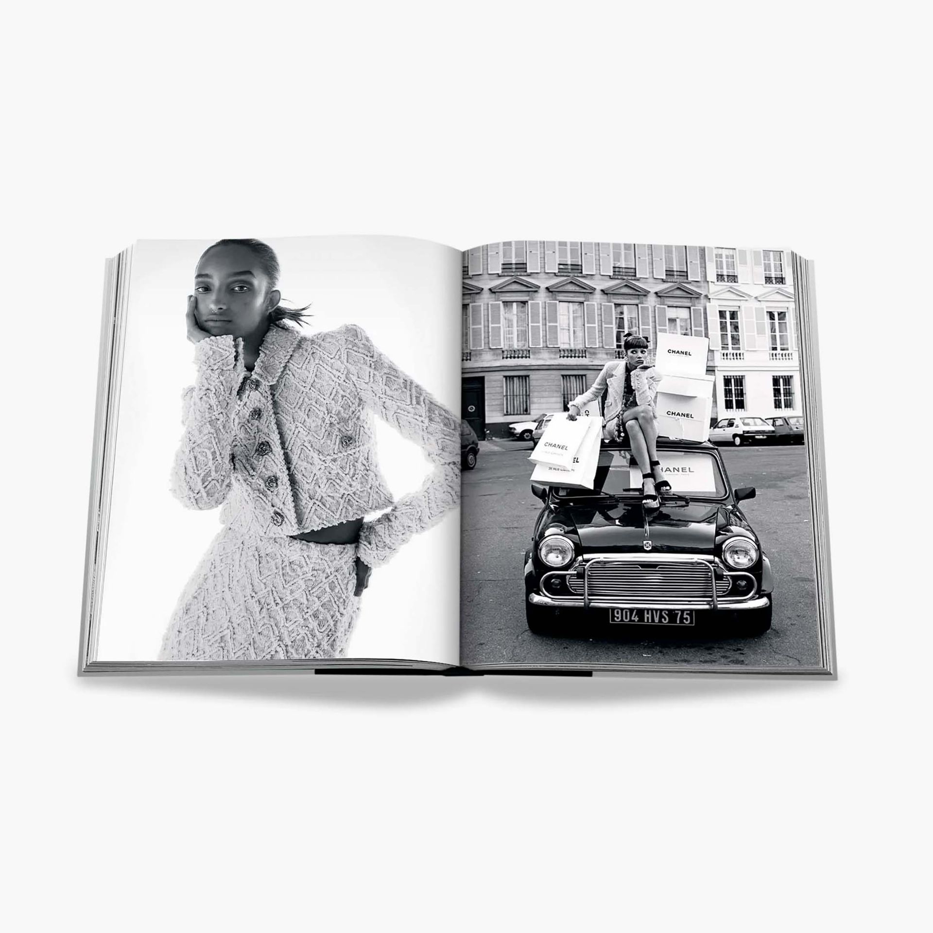 ASSOULINE Libro Chanel 3-Book Slipcase (New Edition) 16 x 5 x H 22 CM 9781614289739