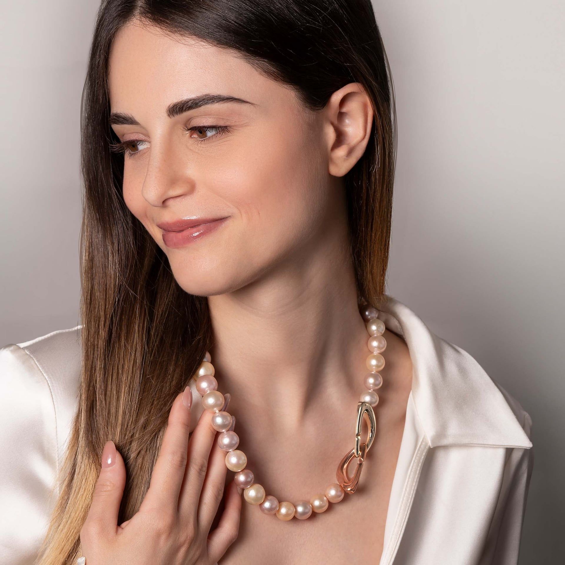 ASTRUA Collana Diva, Perle Cina, Oro Rosa e Oro Bianco DI6599KT-3PCM12/15