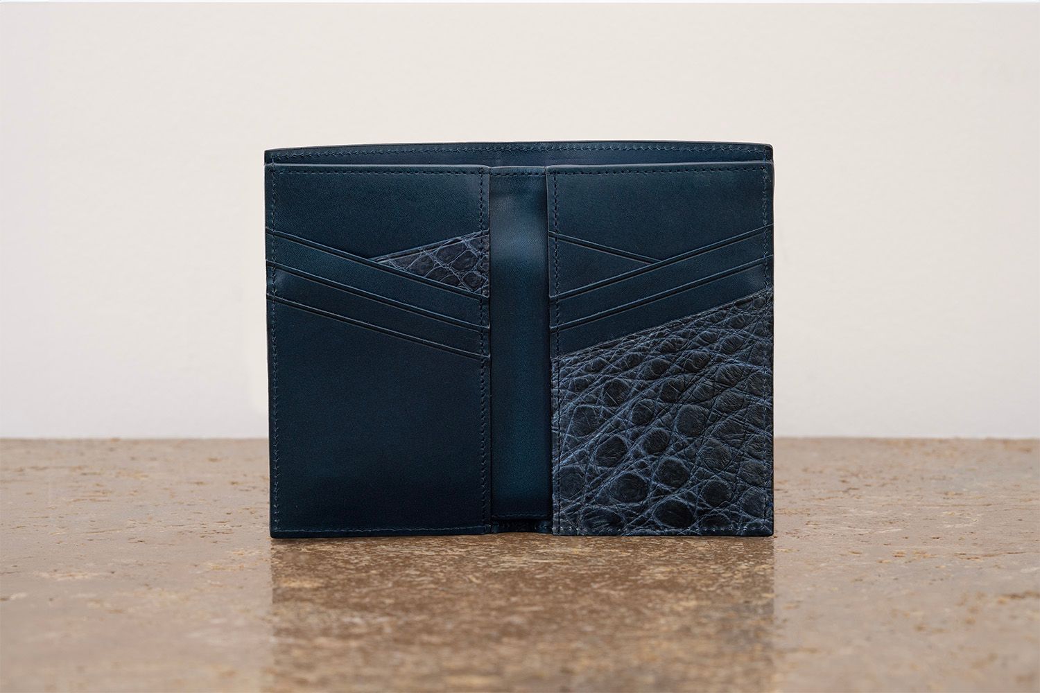 ASTRUA Creazioni Portafoglio Verticale In Pelle Di Vitello Tamponato e Coccodrillo Blu Navy  VFR PV1VTC25-P432