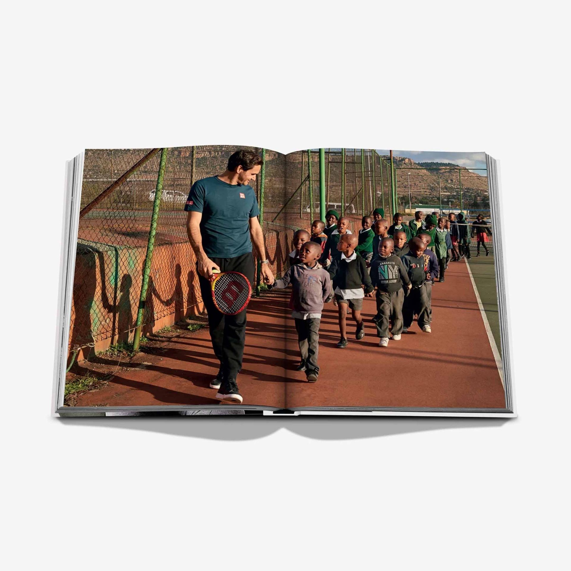 ASSOULINE Libro Federer 25 x 4 x H 33 CM 9781649802385