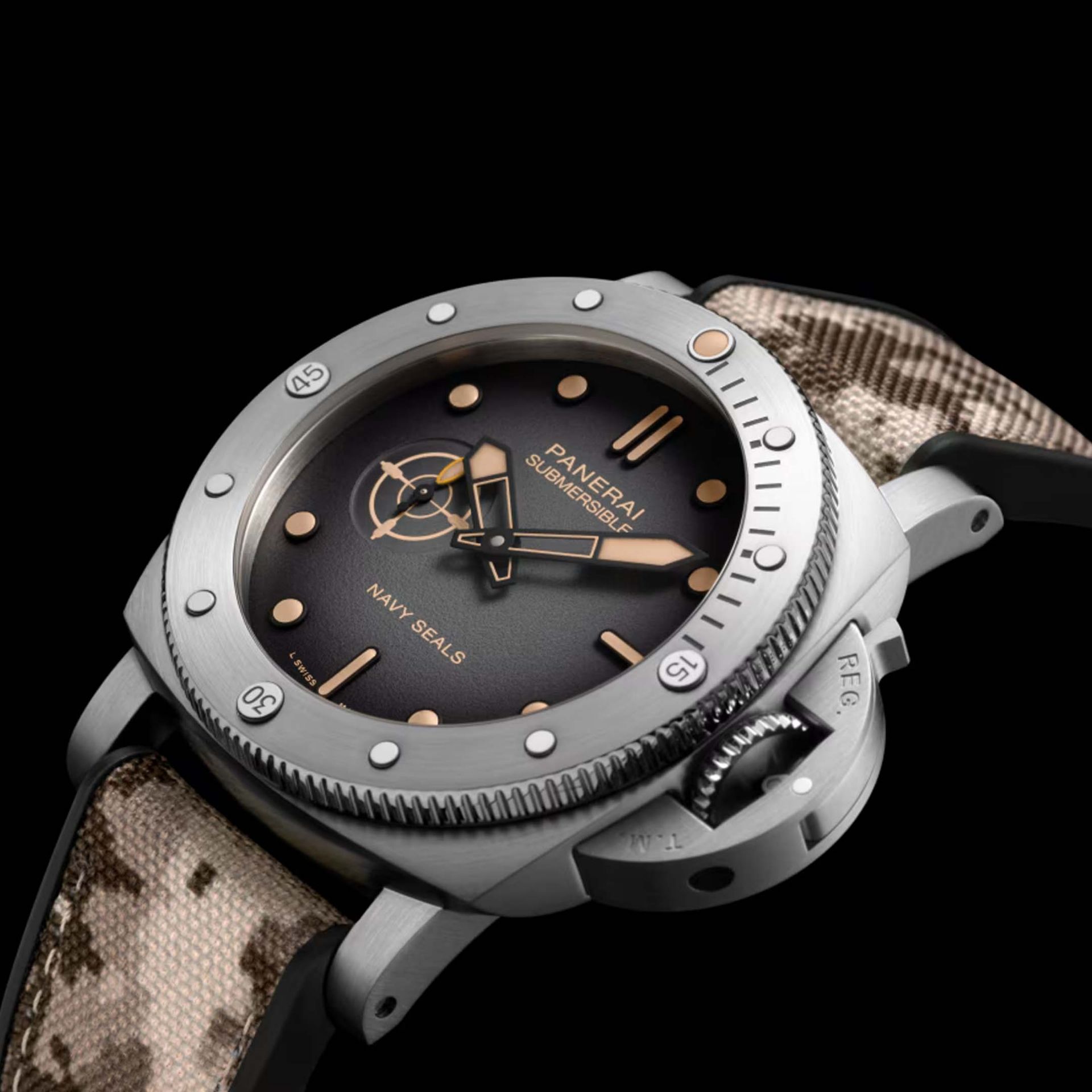 PANERAI Submersible QuarantaQuattro Navy SEALs 44 MM PAM01518