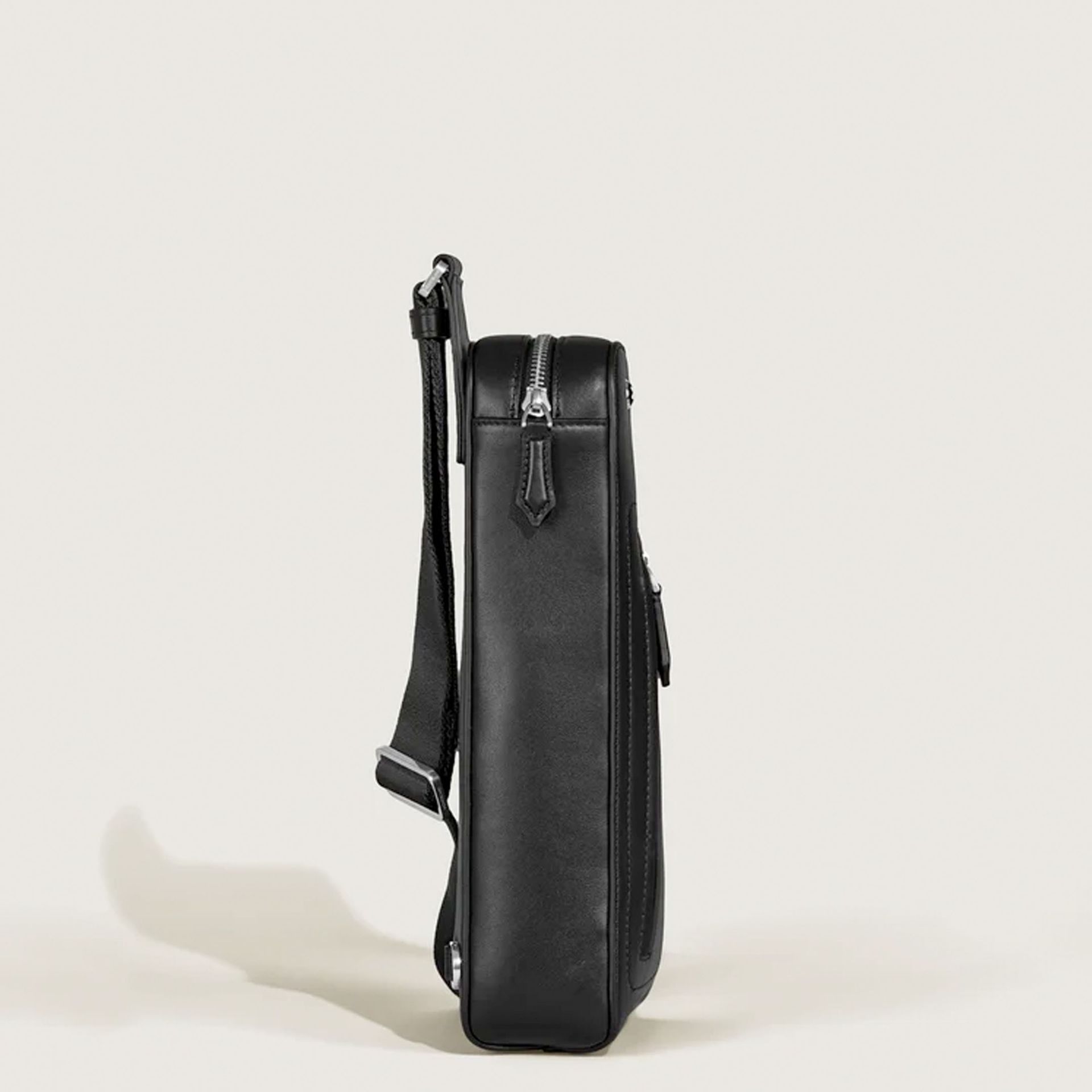 MONTBLANC Borsa a Tracolla in Pelle Nera Soft Compatta  198742