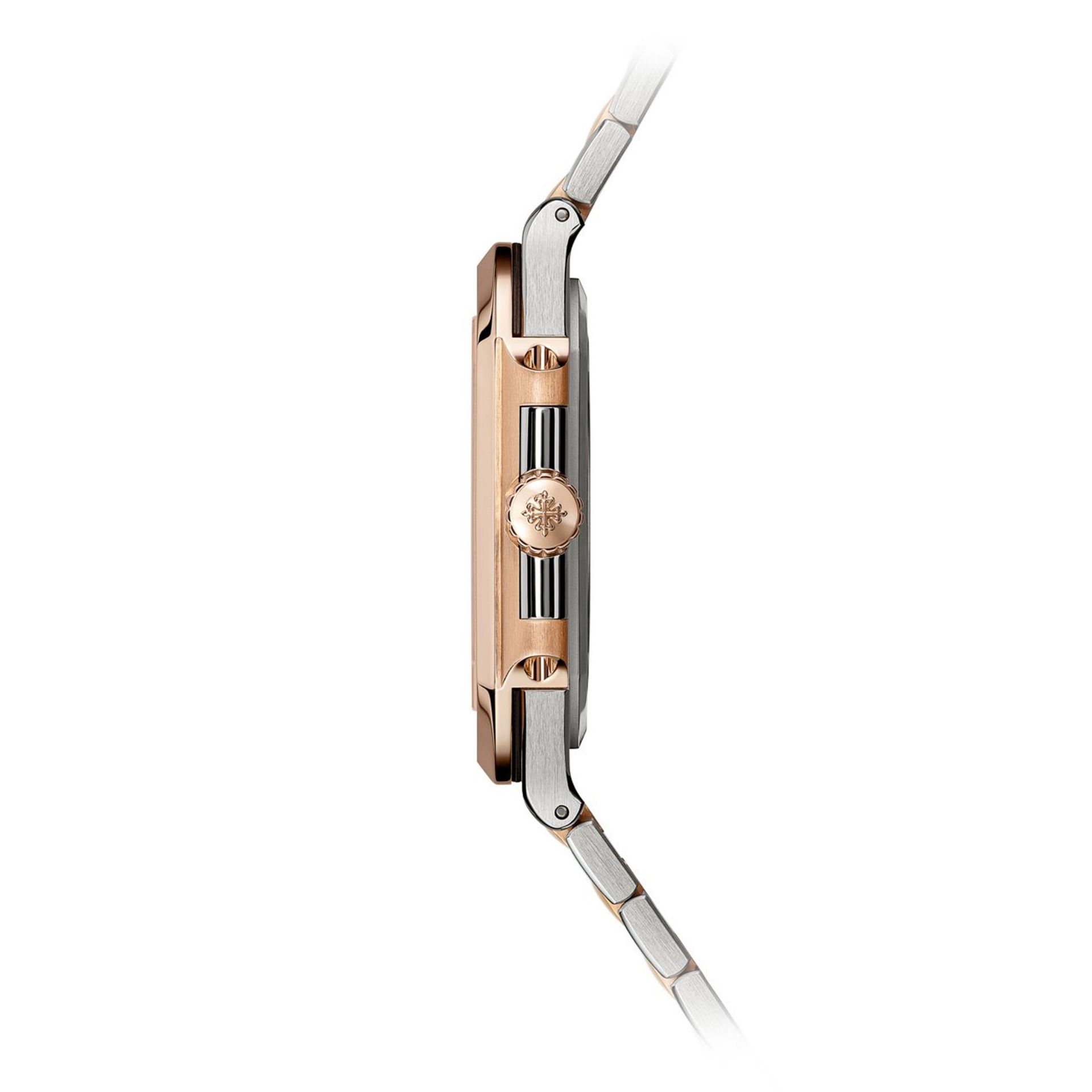 PATEK PHILIPPE Cubitus 45 MM 5821/1AR-001