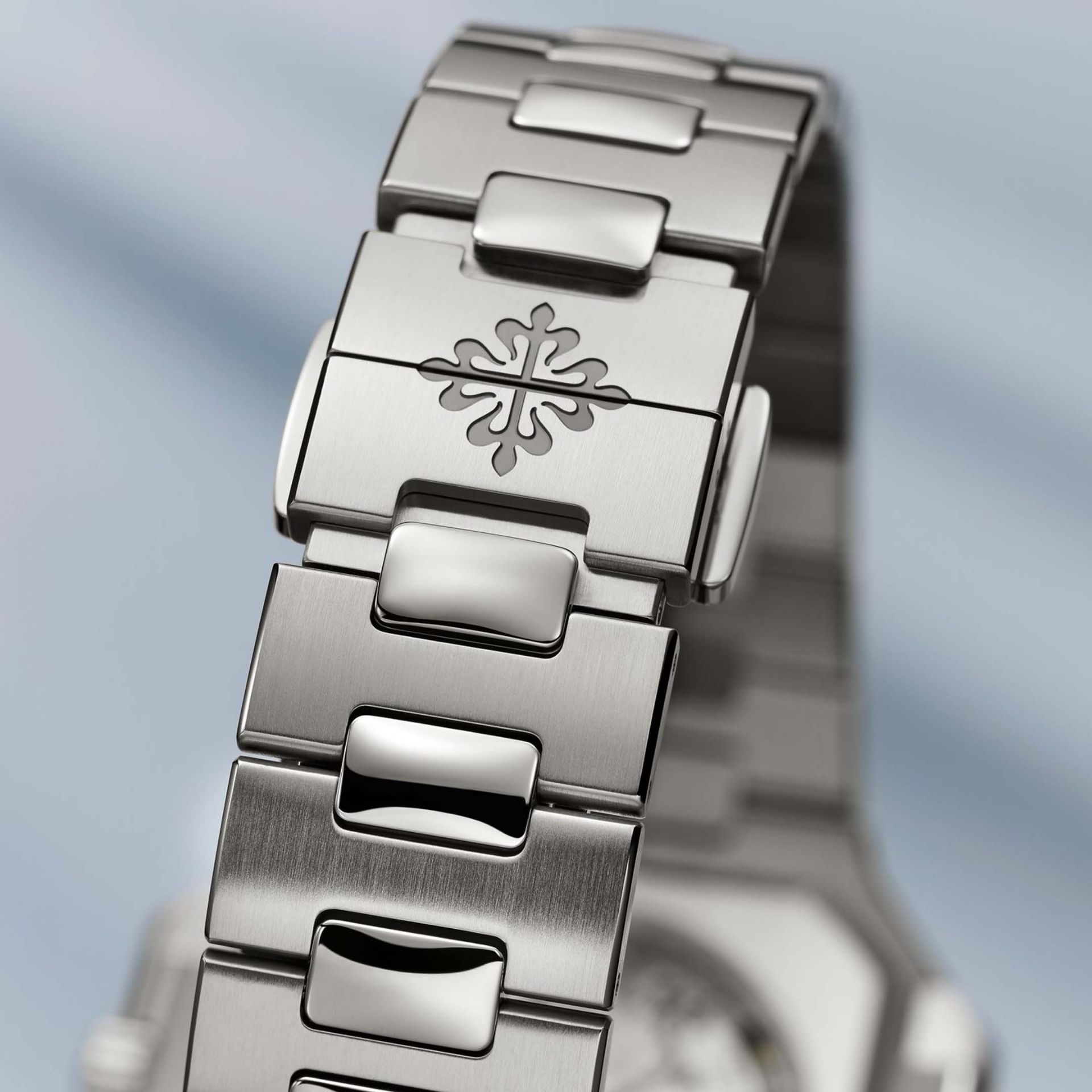 PATEK PHILIPPE Cubitus 45 MM 5821/1A-001