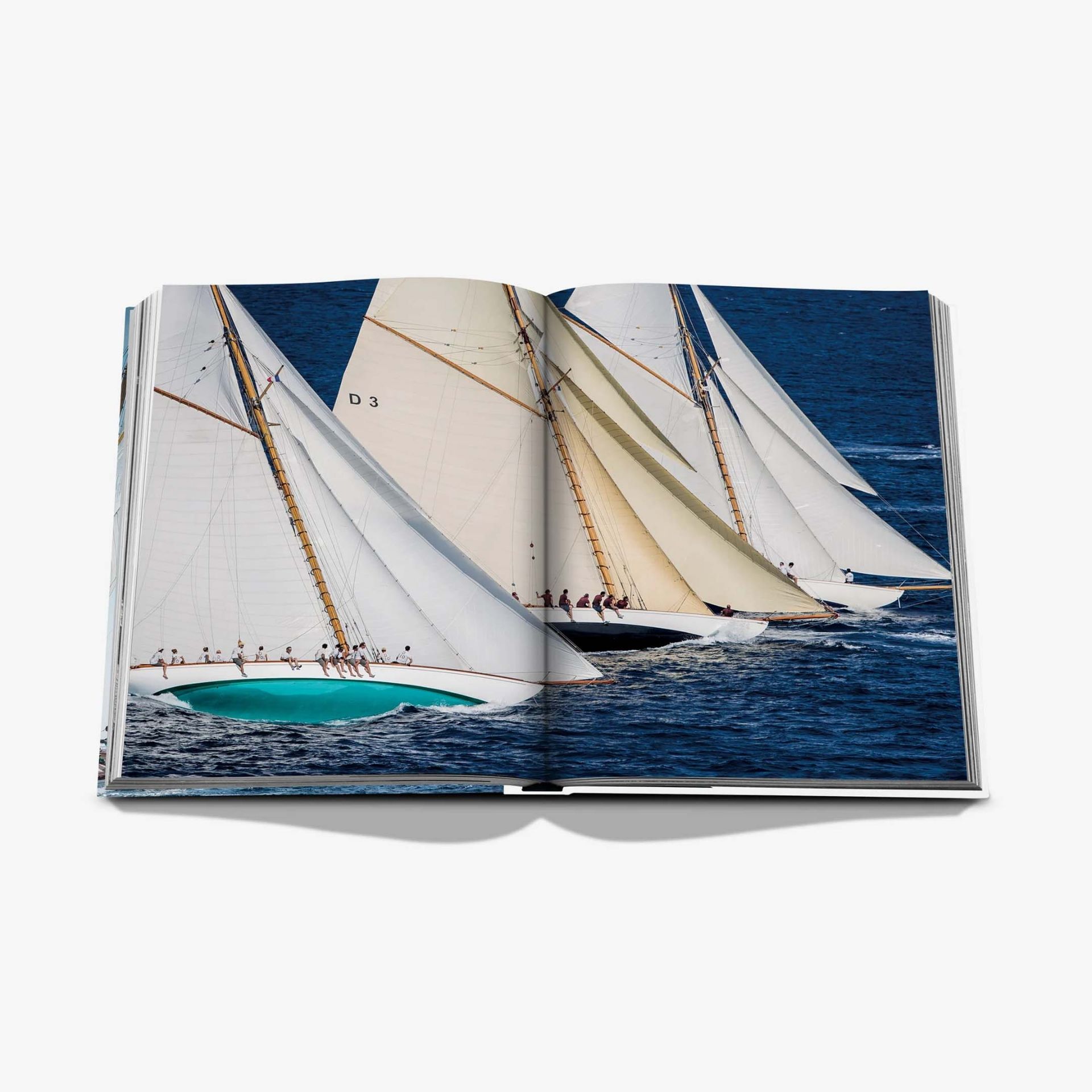 ASSOULINE Libro Saint Tropez Yachting 25 x 3 x H 33 CM 9781649803771