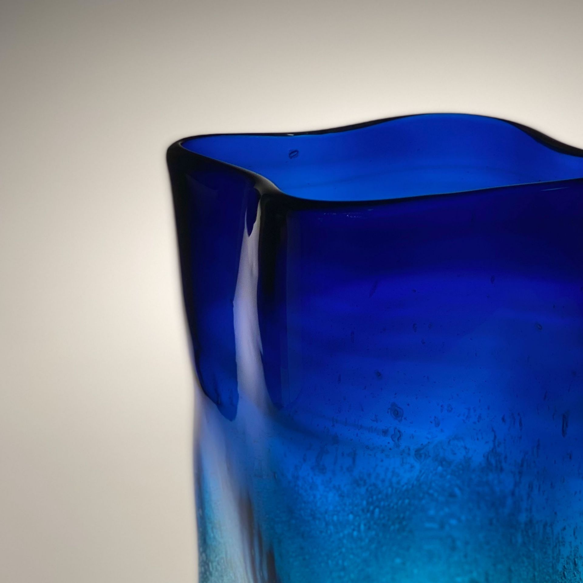 Fabio Fornasier Vaso Cubo Largo Sfumato Blu 17 CM - H 37 CM VCLS 35/17