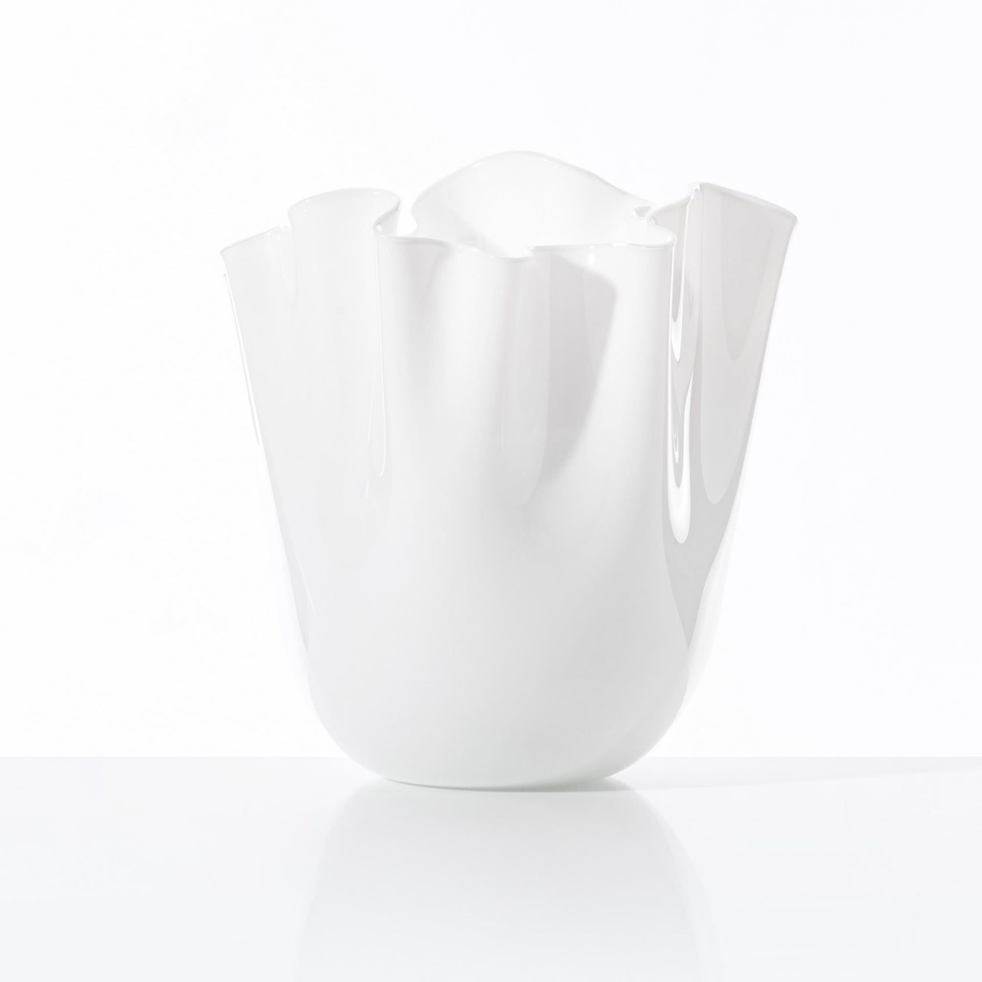 VENINI Vaso Fazzoletto Large Lattimo 23 CM - H 31 CM 700.00