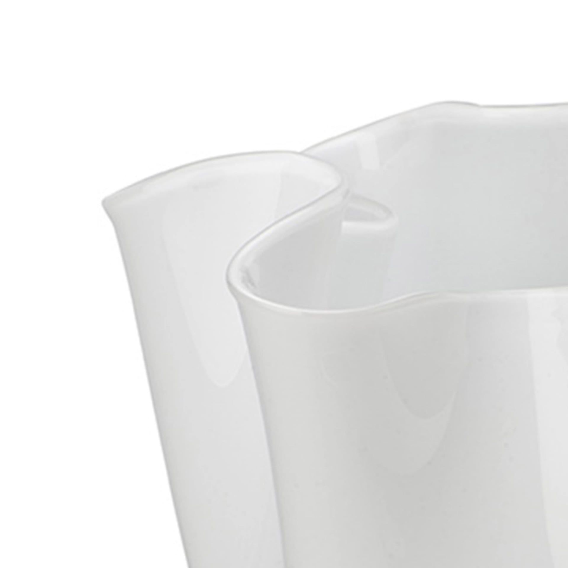 VENINI Vaso Fazzoletto Large Lattimo 23 CM - H 31 CM 700.00