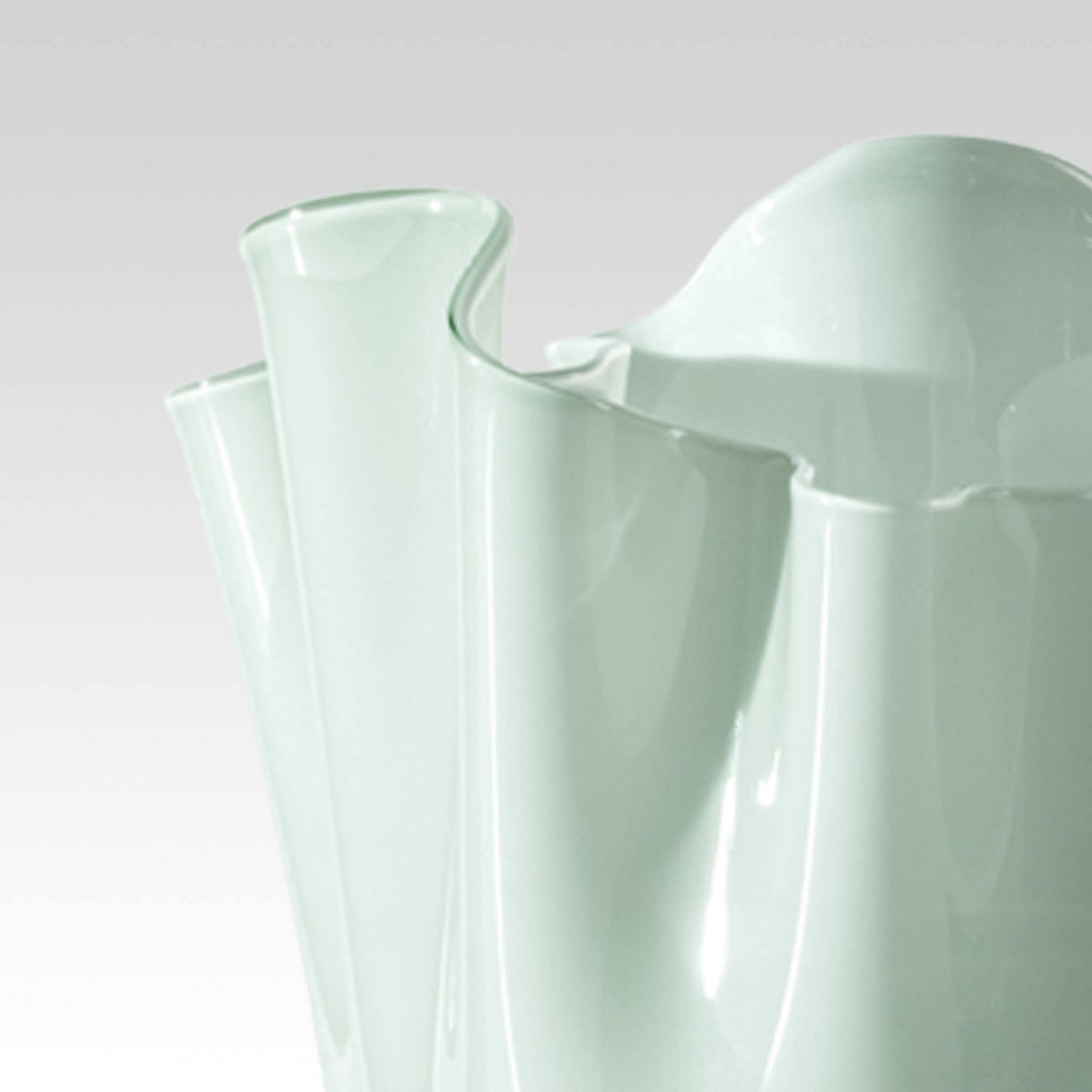 VENINI Vaso Fazzoletto Large Verde Rio 23CM – H 31CM 700.00