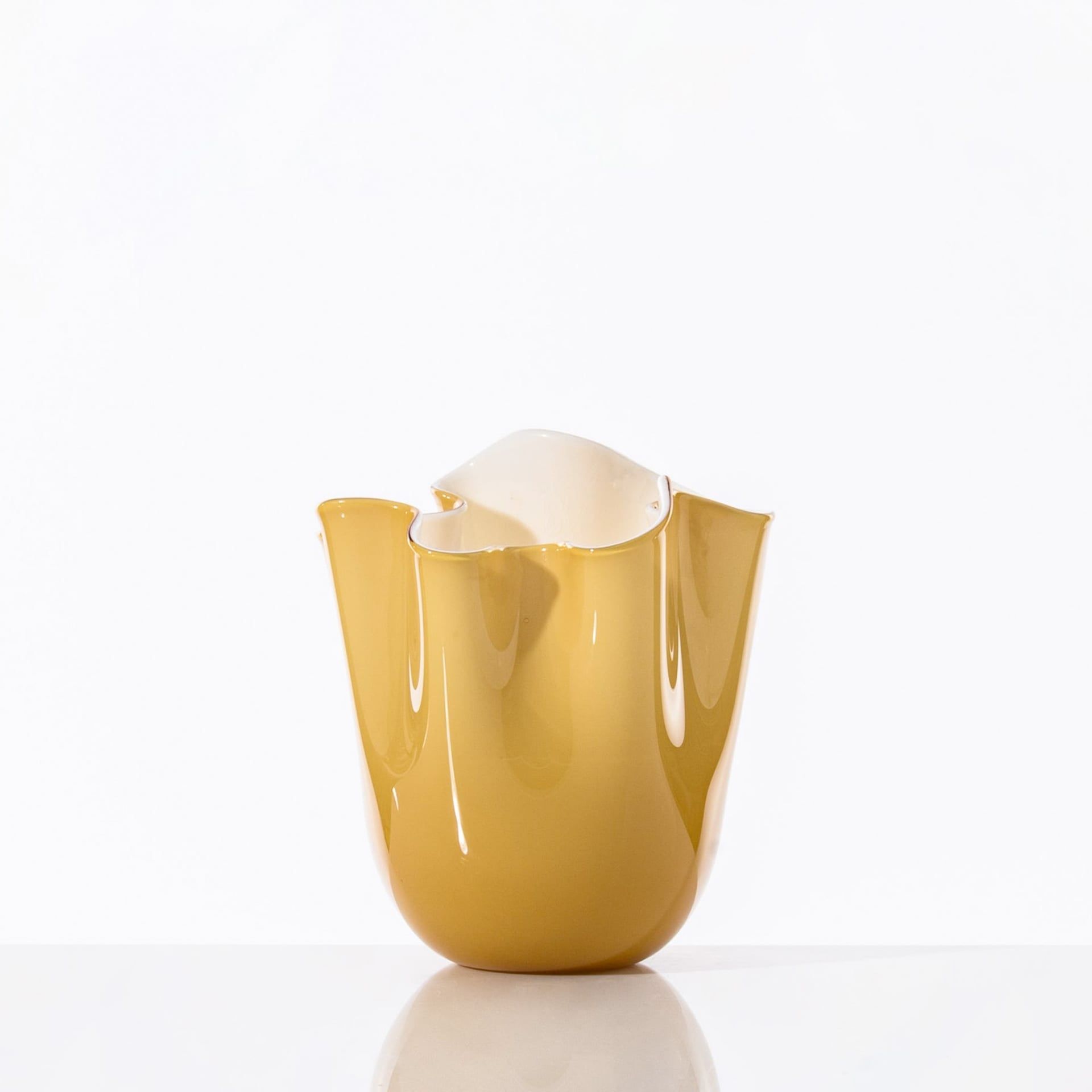 VENINI Vaso Fazzoletto Medium Ambra 20CM – H 24CM 700.02