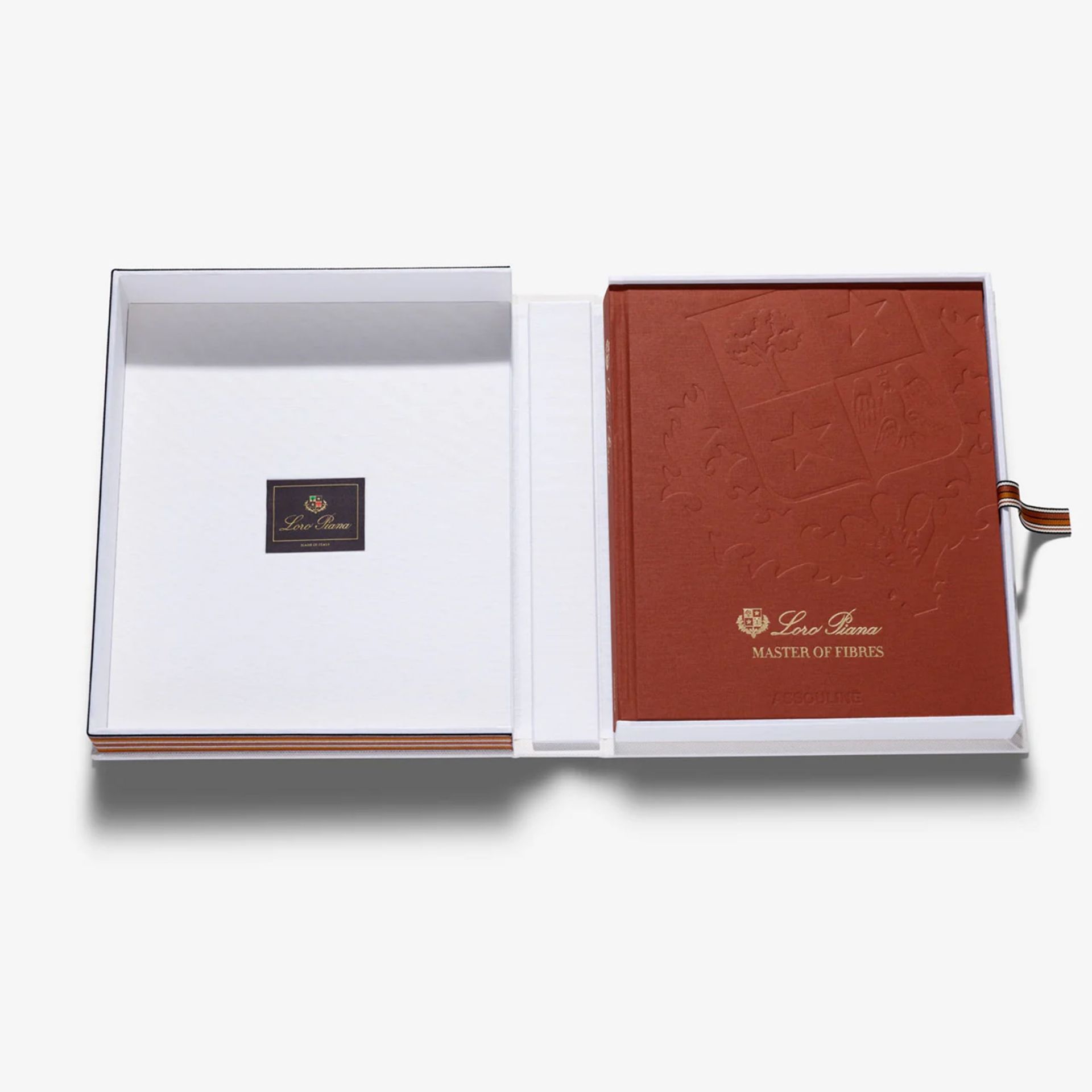 ASSOULINE Libro Loro Piana: Master of Fibres 41 x 8 x H 48 CM 9781649800442