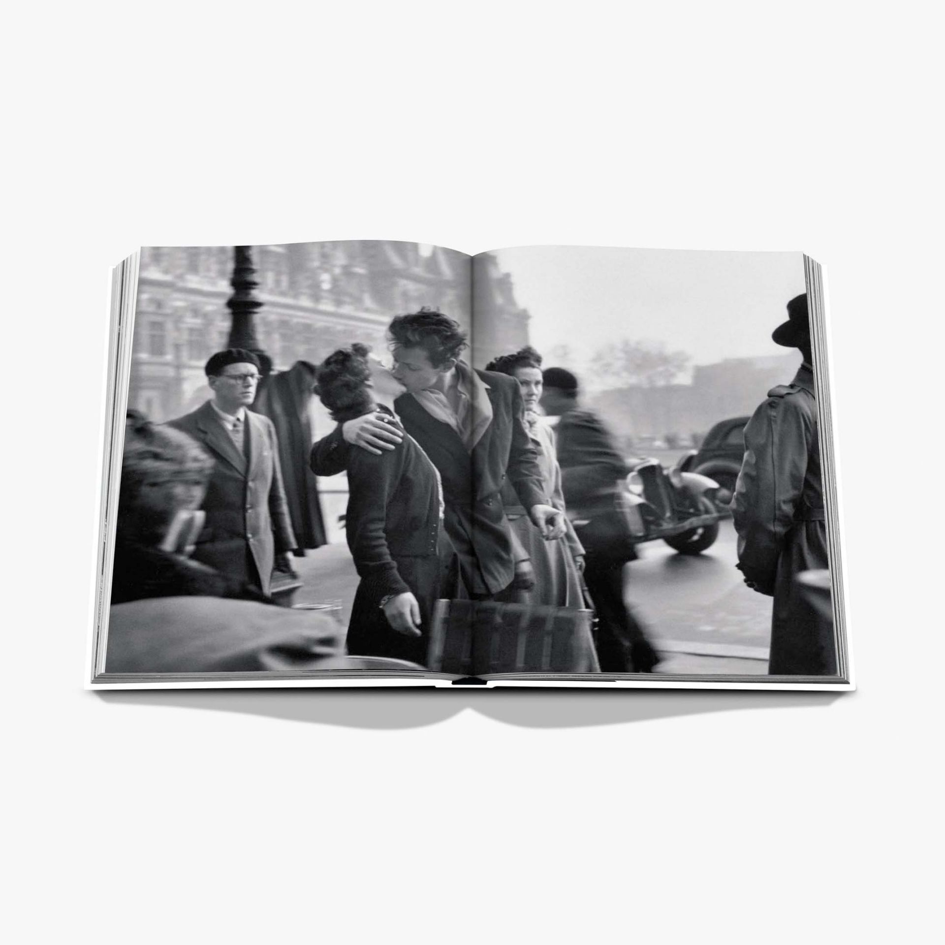 ASSOULINE Libro Heart & Love 19 x 3 x H 28 CM 9781649804396