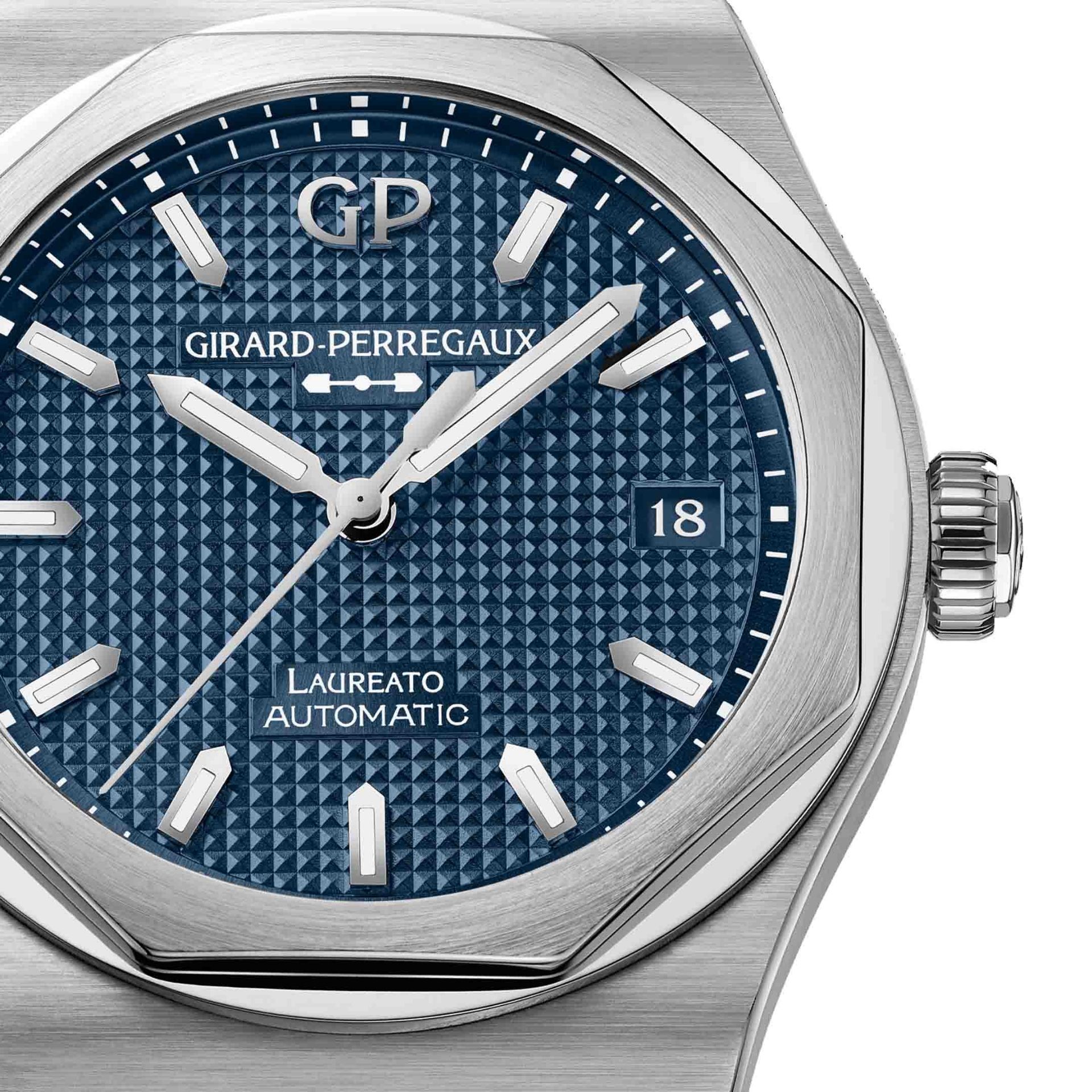 GIRARD PERREGAUX Laureato Midnight Blue 38 MM 81005-11-3460-1CM