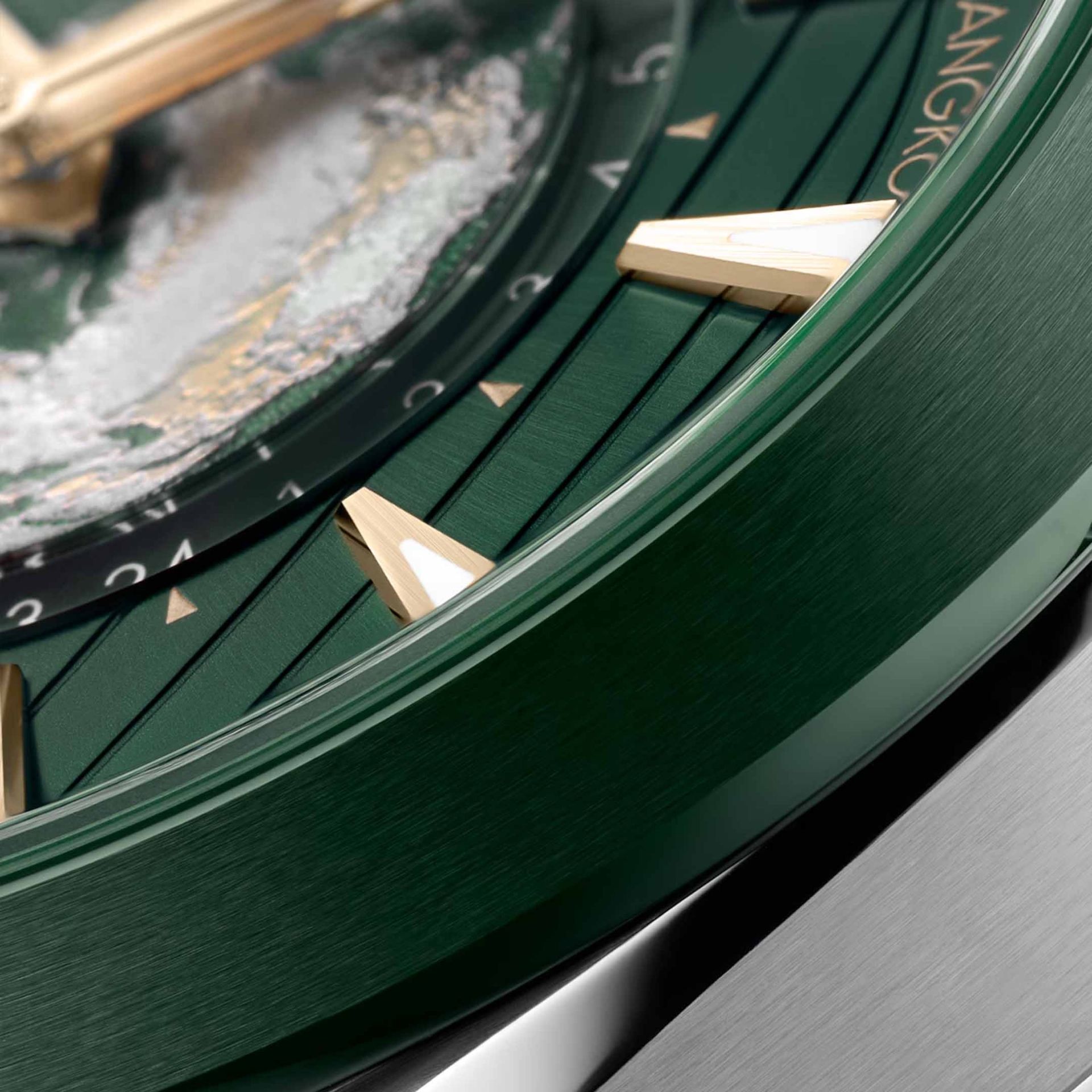 OMEGA Seamaster Aqua Terra 150M Co-Axial Master Chronometer Gmt Worldtimer 43 MM 220.30.43.22.10.001
