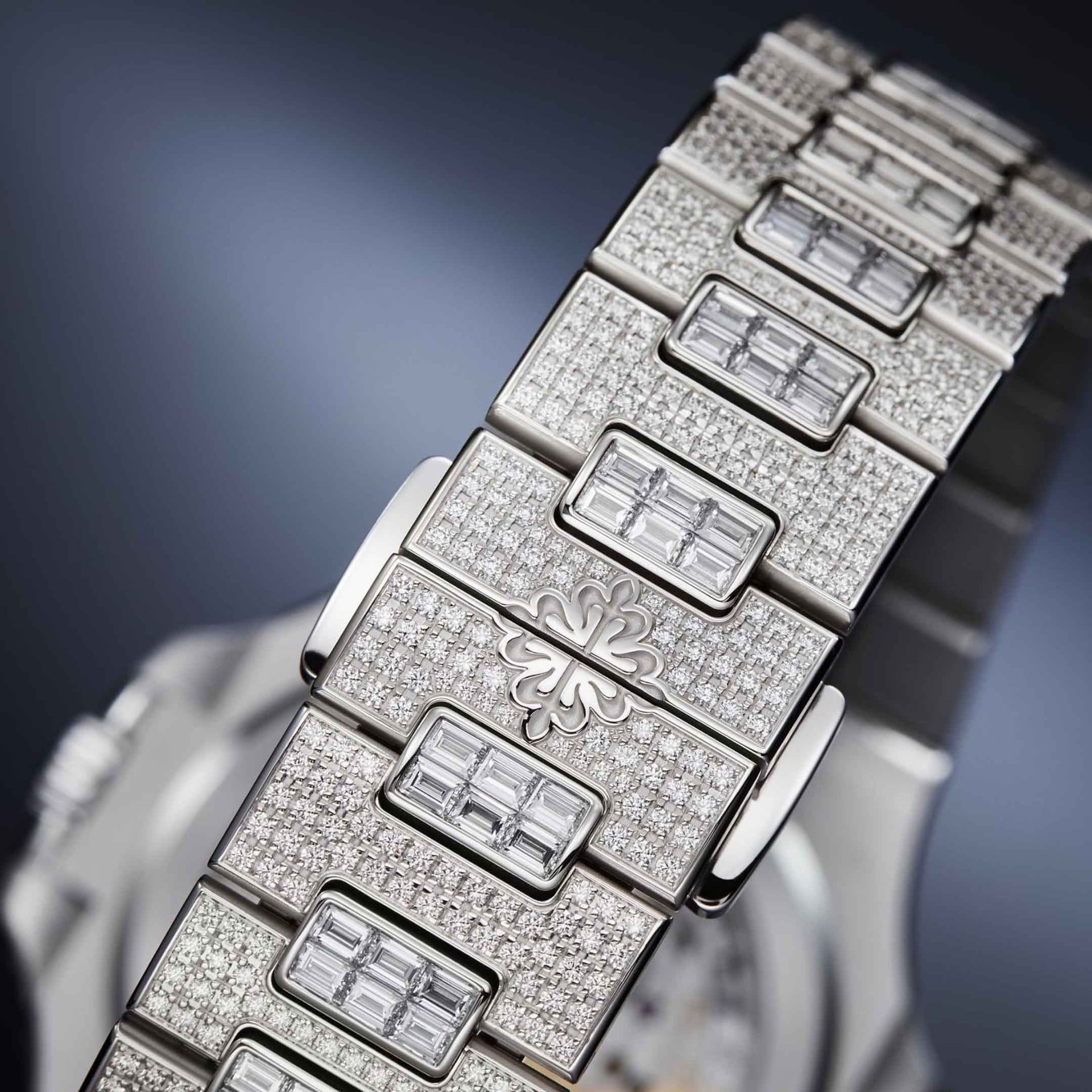 PATEK PHILIPPE Nautilus 41 MM 5811/1460G-001