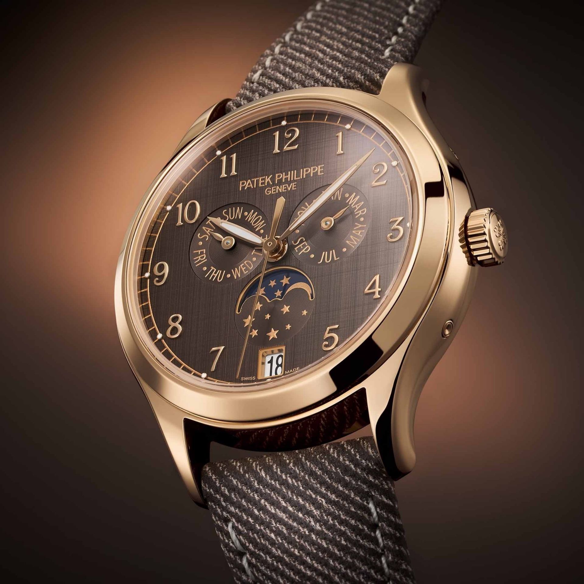PATEK PHILIPPE Complicazioni Calendario Annuale 38 MM 4946R-001