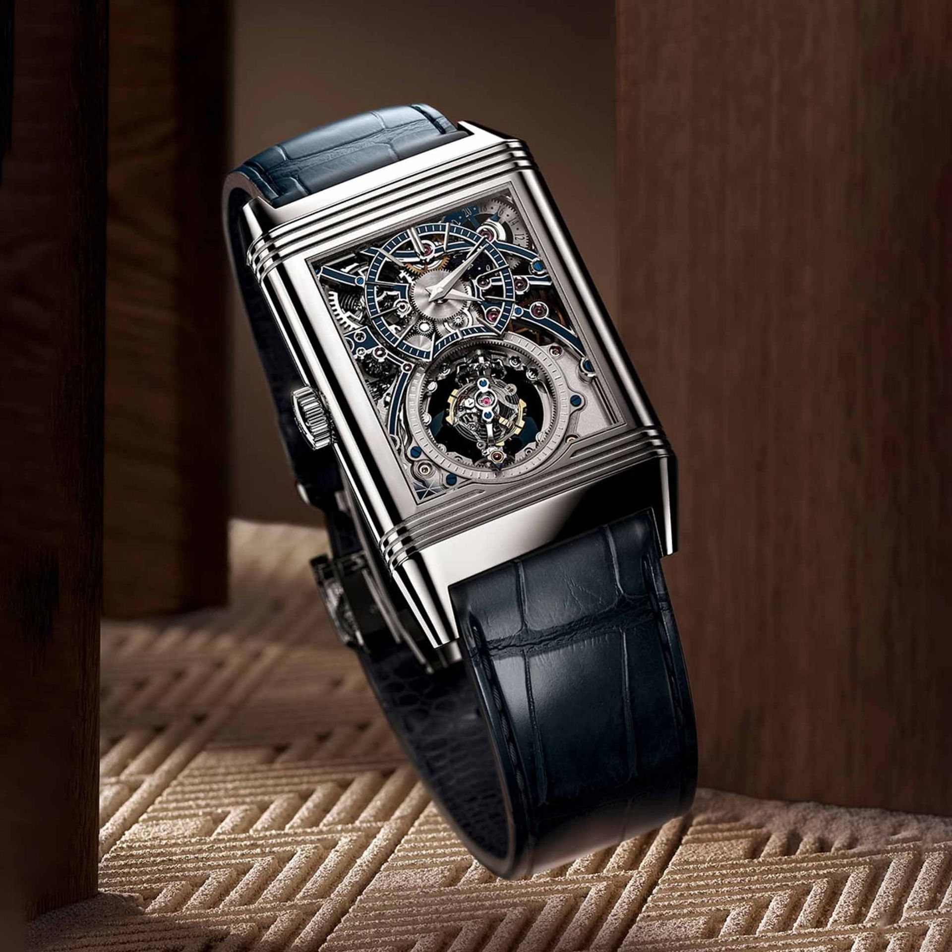 JAEGER-LECOULTRE Reverso Hybris Artistica Calibro 179 51,1 X 31 MM Q39434E1