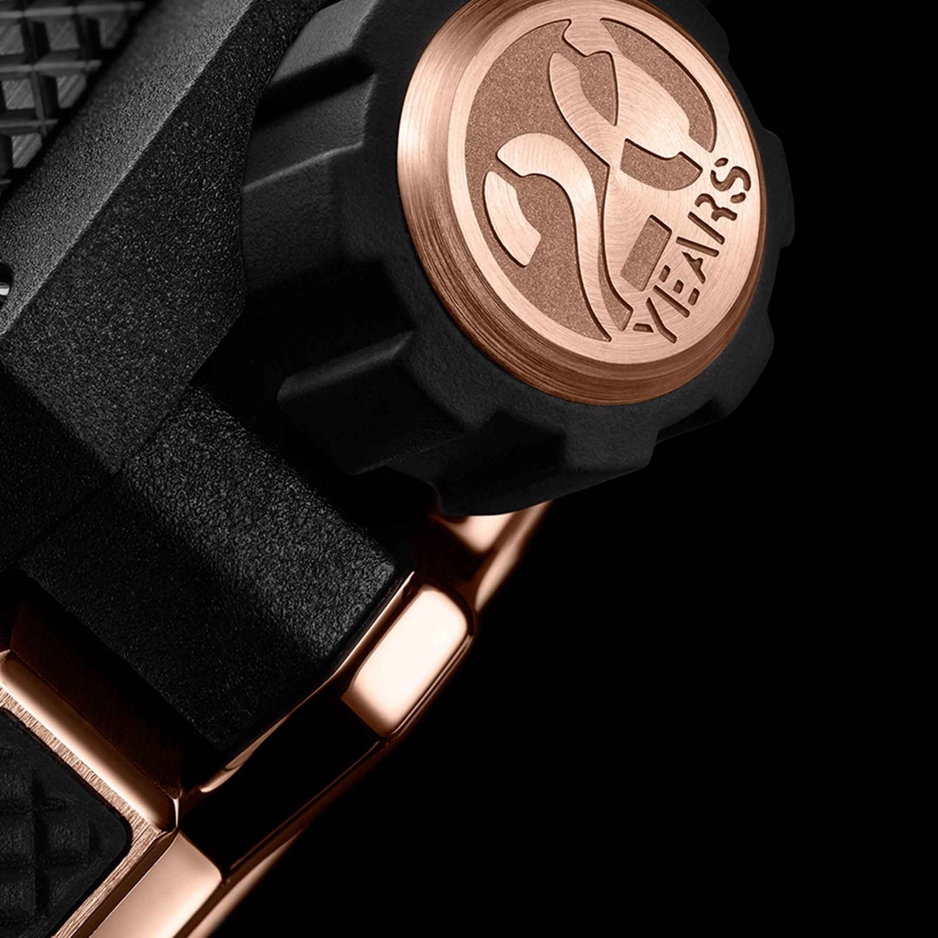 HUBLOT Big Bang 20th Anniversary King Gold Ceramic 43 MM 431.OM.1338.RX